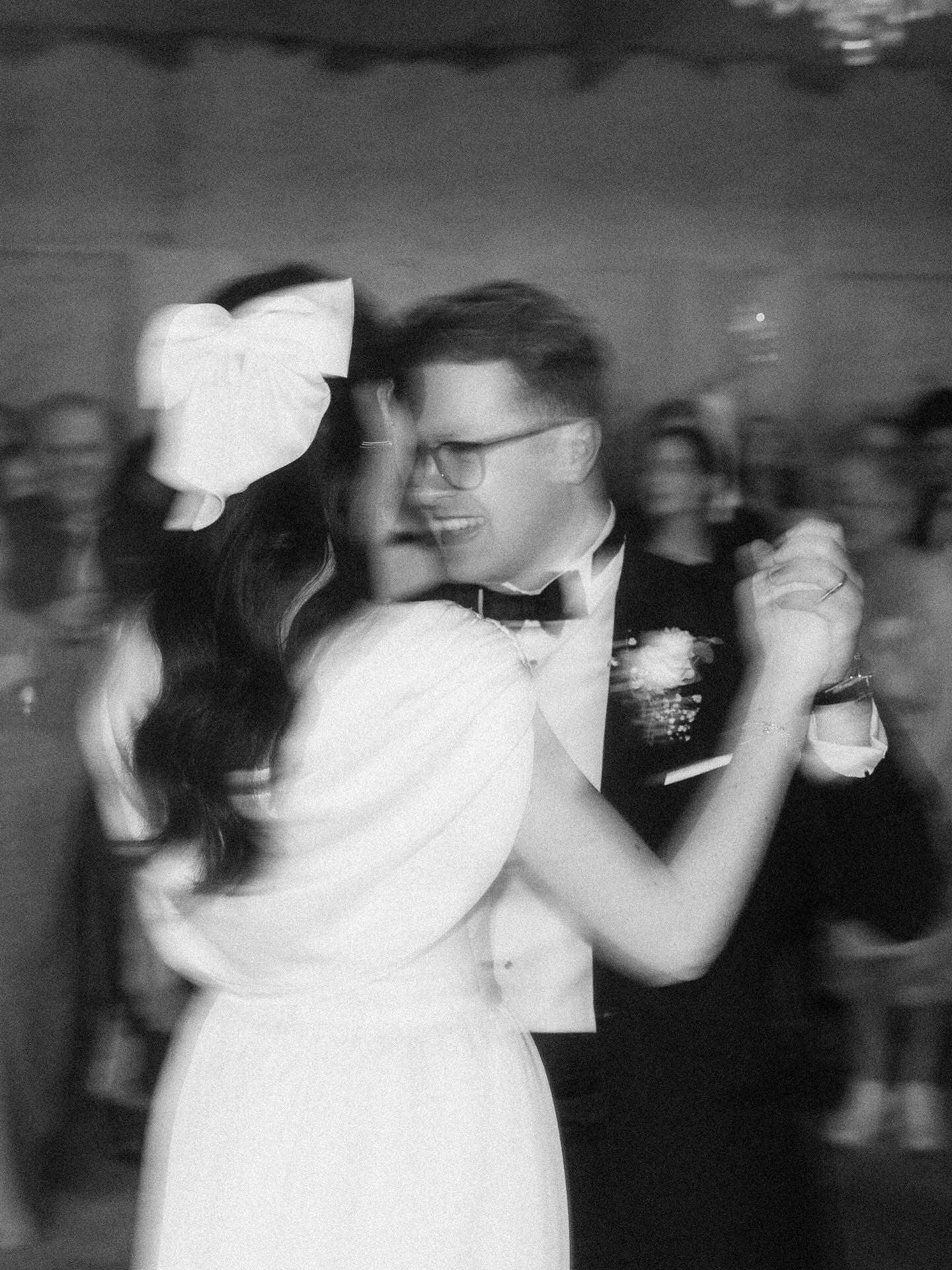 One year already ! Happy anniversary ✨

Planning &amp; Styling @beyondthepines_weddings
Venue @chateaudesiradan
Photographer @lunedeminuit_
Caterer @wizardwedding
Florals @atelierfloralfleuriste
Hair &amp; Make up @larissabeautyparis
DJ @les_grands_s