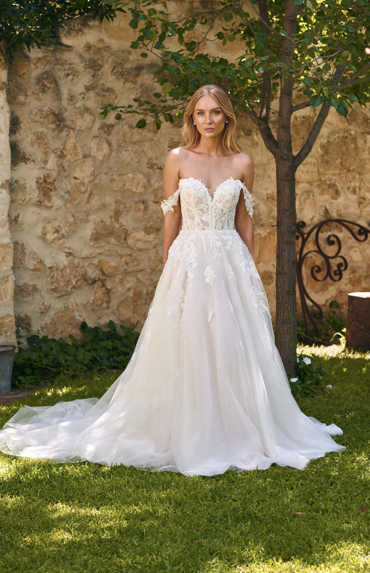 Juliette Elegant V-Neck  White Wedding Dress main image 1