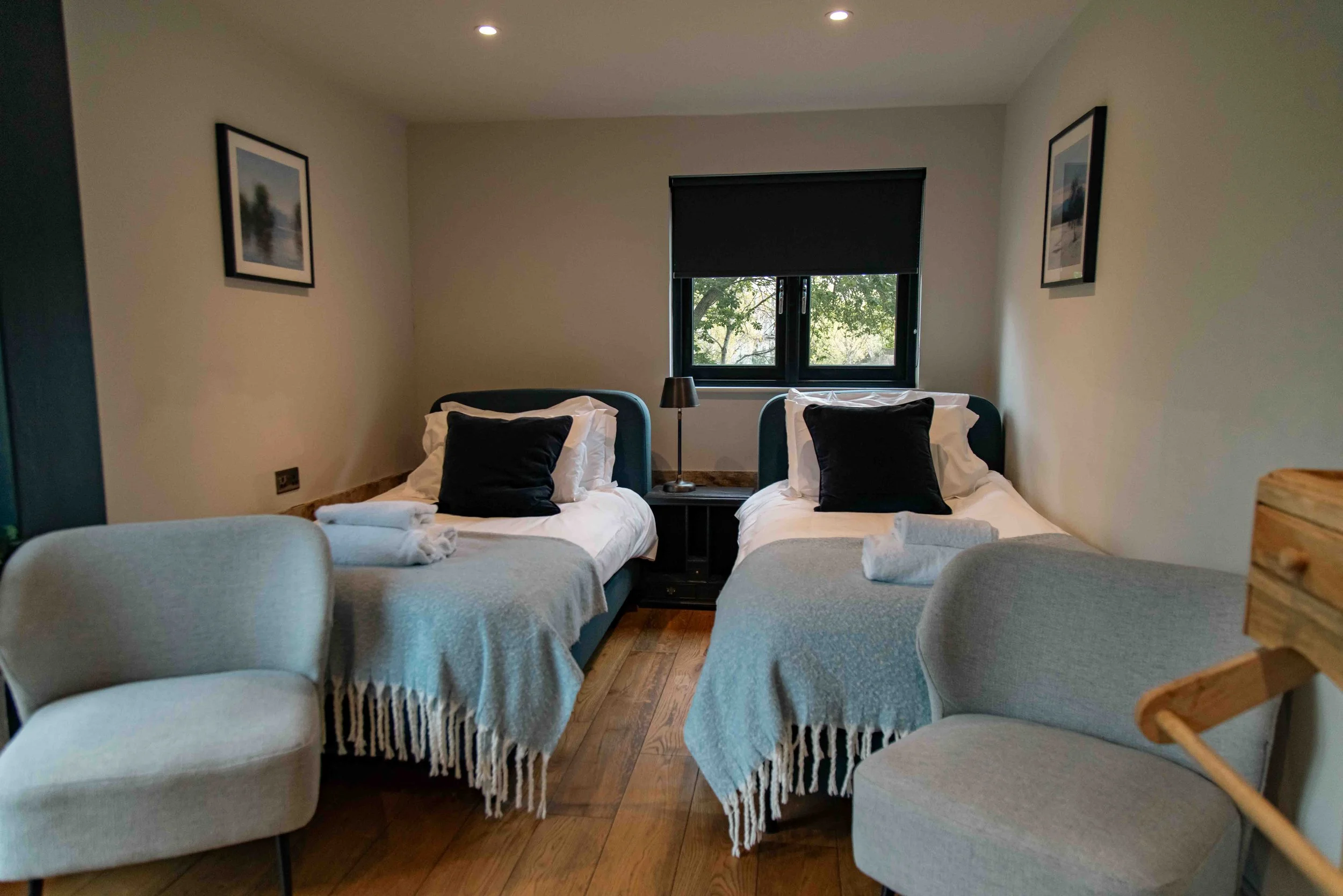 Barn-house-twin-room