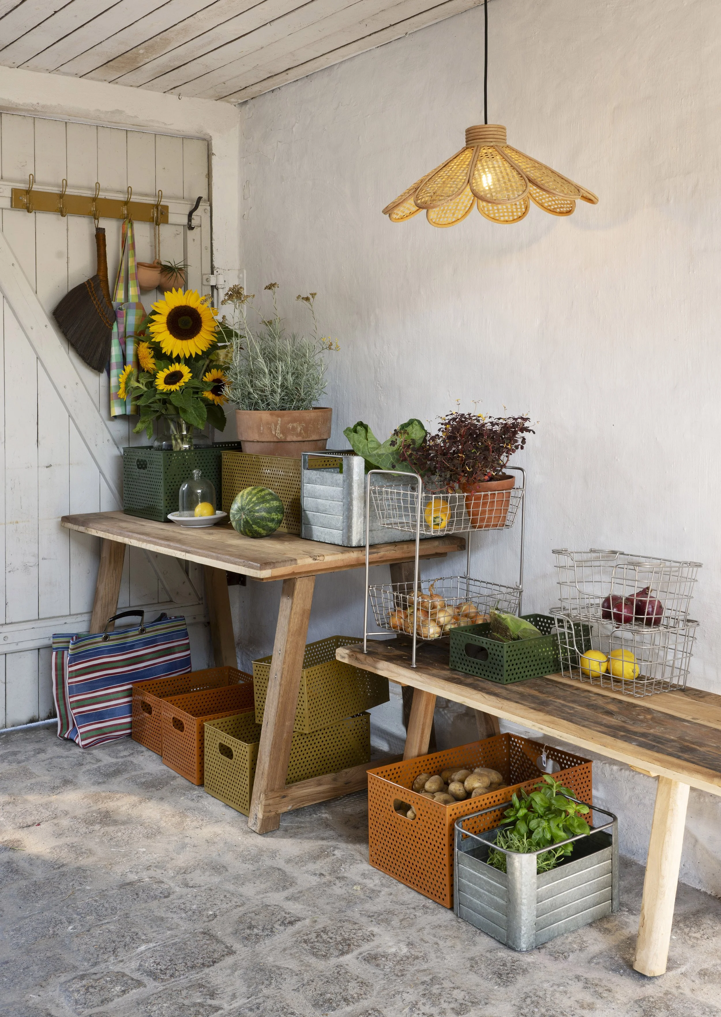 Rattan ceiling lamp 2.jpg