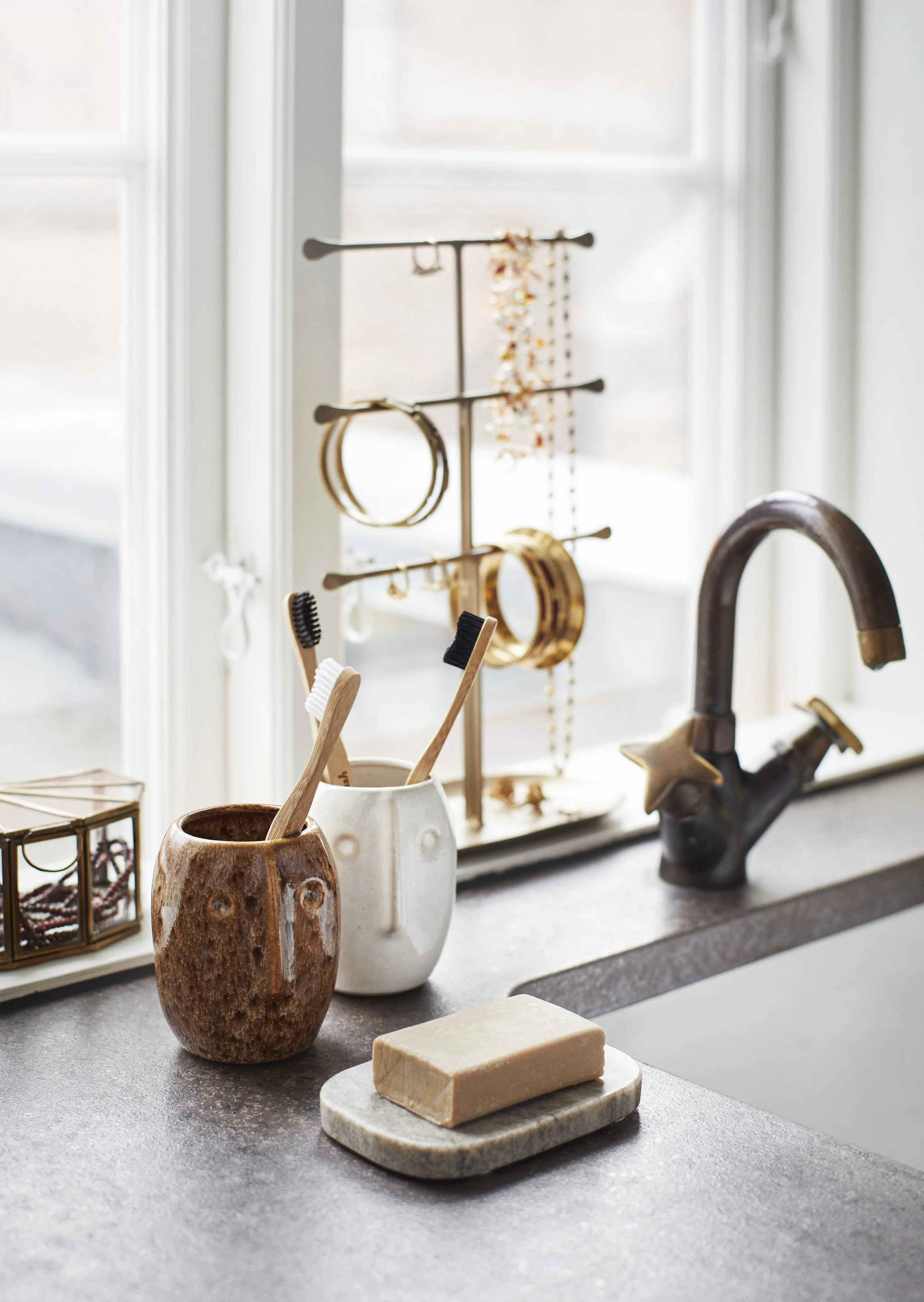 STAND PORTA GIOIELLI collane e braccialetti