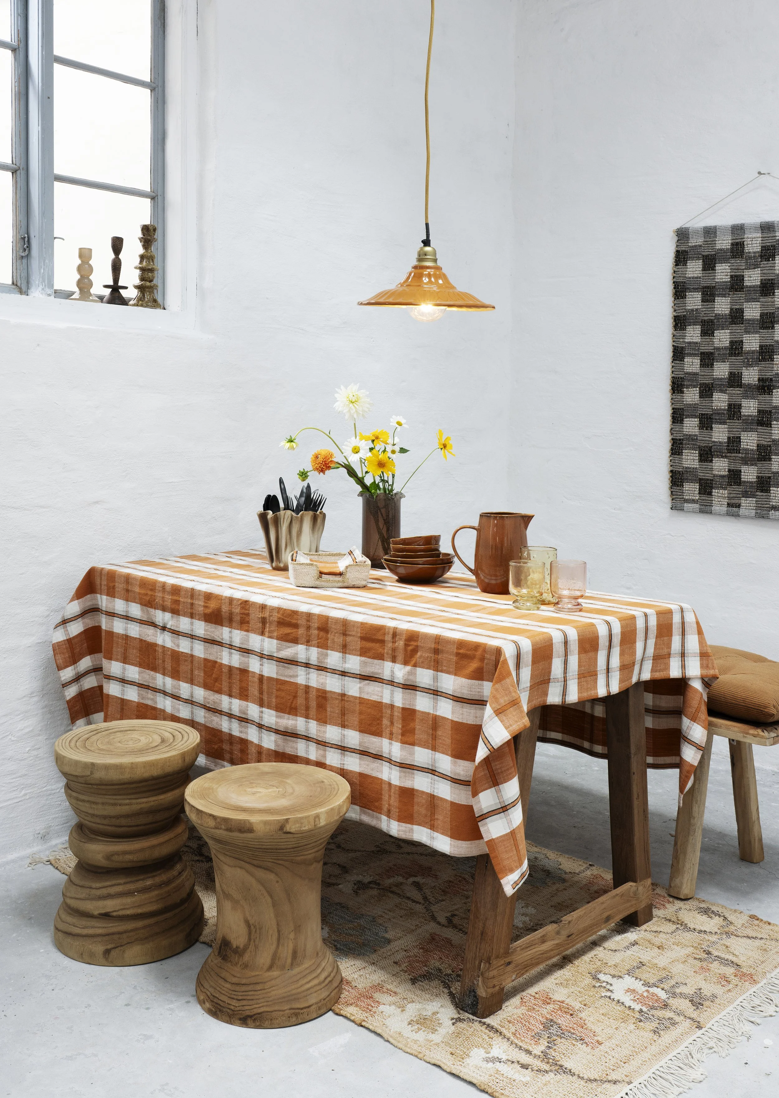 Checked cotton tablecloth 3.jpg
