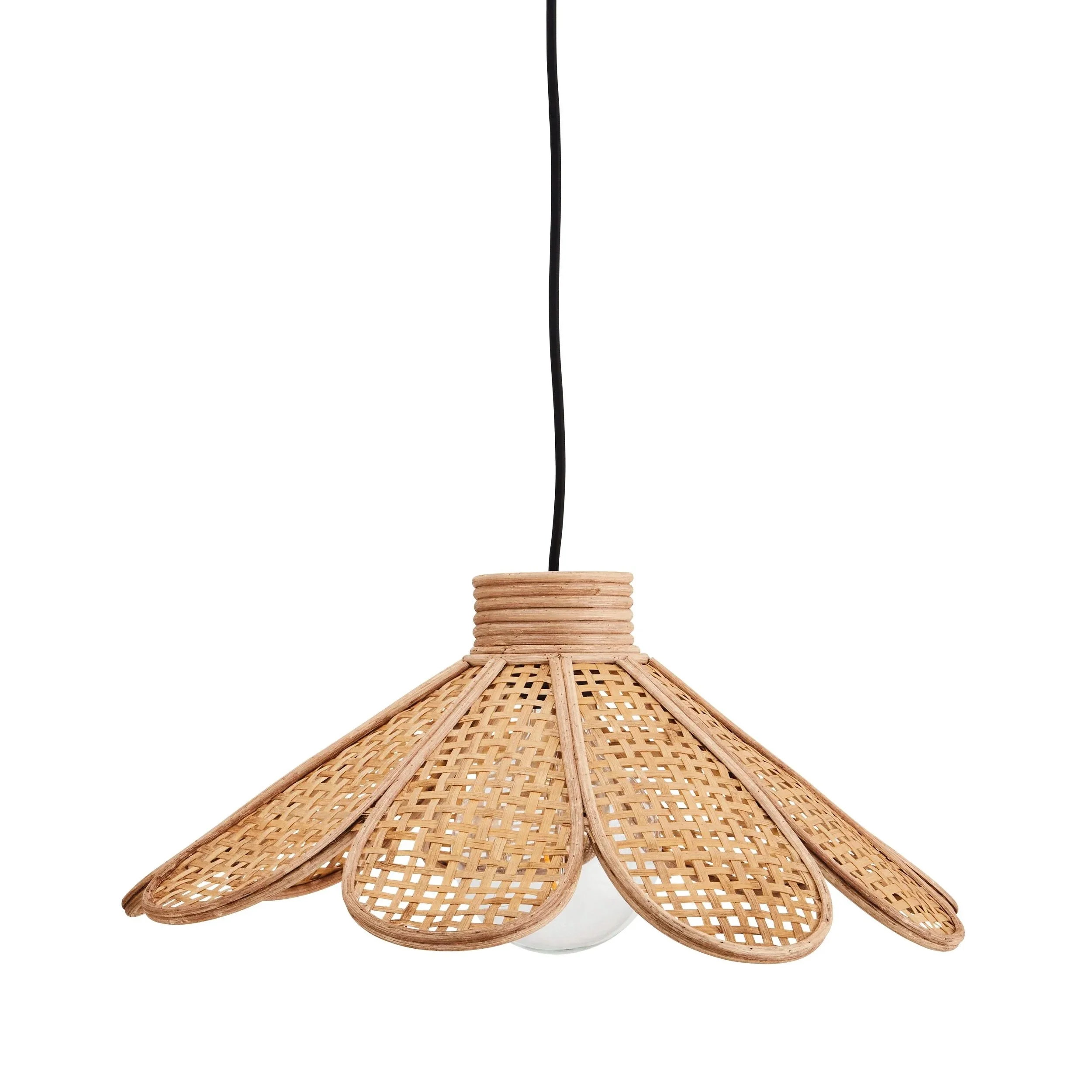 Rattan+ceiling+lamp+1.jpg