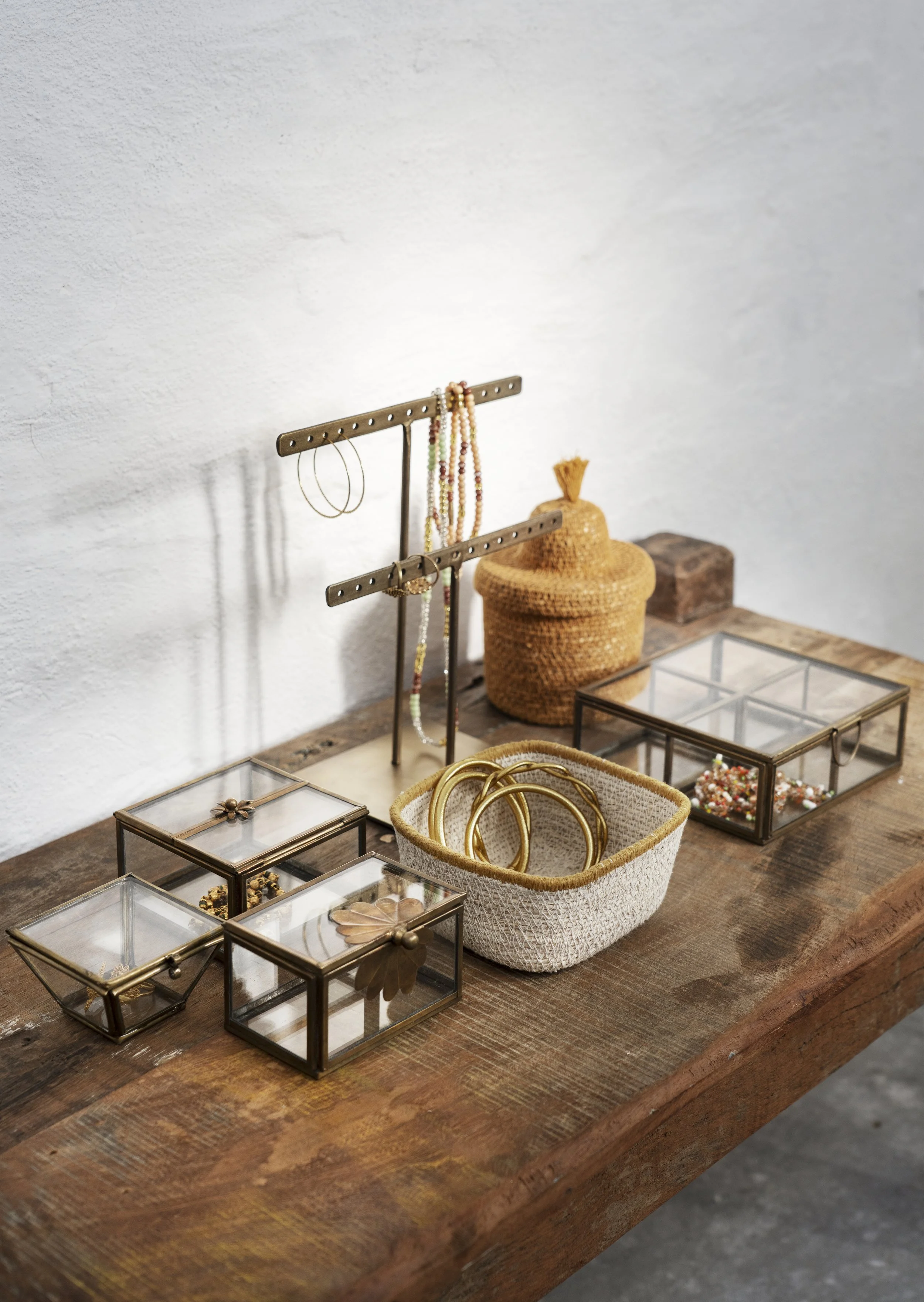 small sqare seagrass basket 2.jpg