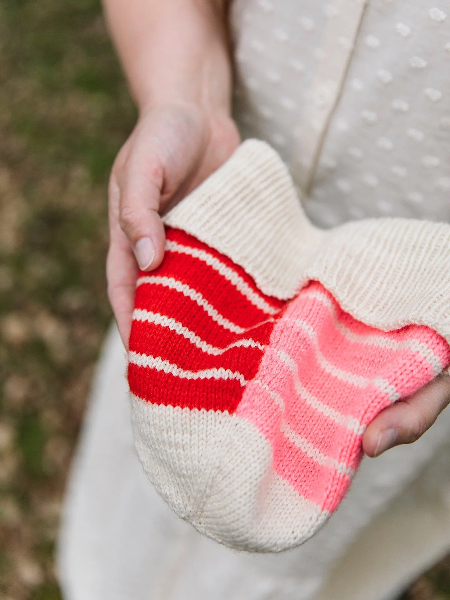 My Dream Knits - it&rsquo;s not only about sweaters and big projects ✨

I have always loved bigger projects: sweaters, cardigans, big wraps and shawls&hellip; That&rsquo;s no secret! But in My Dream Knits book there are quick little projects among al
