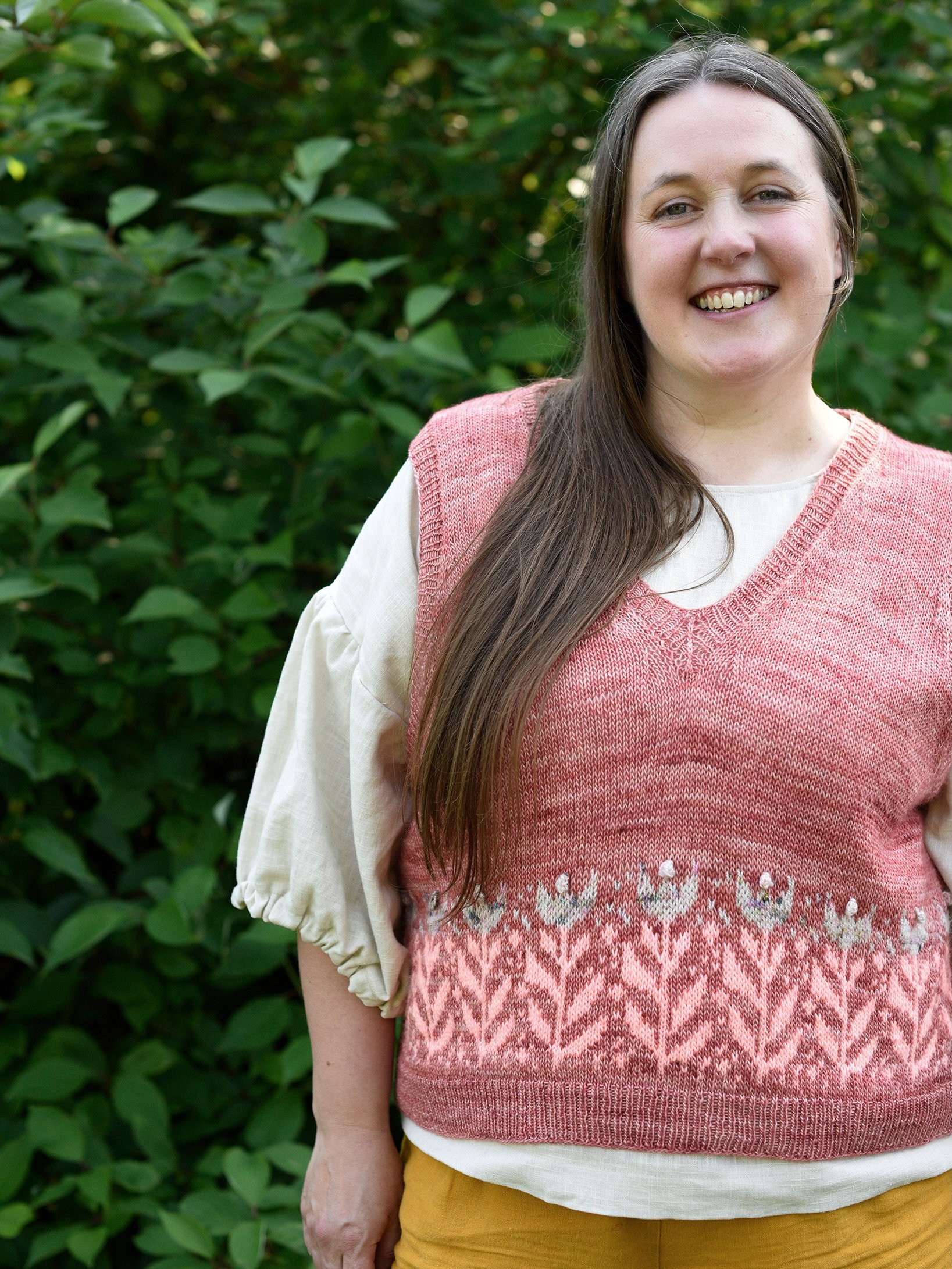 Allikko Vest out now ☀️ 

Pattern is available on my website and Ravelry store! Links in bio. ✨

I&rsquo;m so excited to share this design with you, because there&rsquo;s a bigger story behind it ❤️ Last year my friend SK had the idea of a folk band 