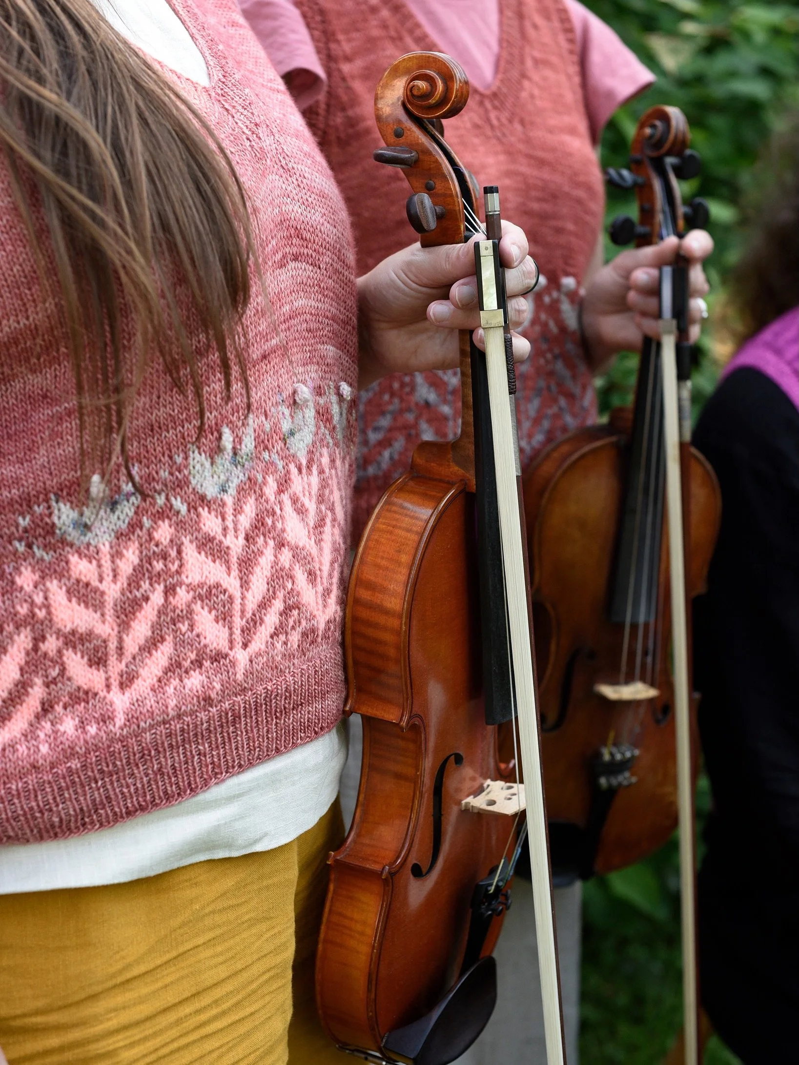 The trio of Allikko Vests, one for each member of our folk music group @allikko_folkband 🎻

I just love these colors together, each vest is so different, yet they work together beautifully. Just like I hope our band does tomorrow for our performance