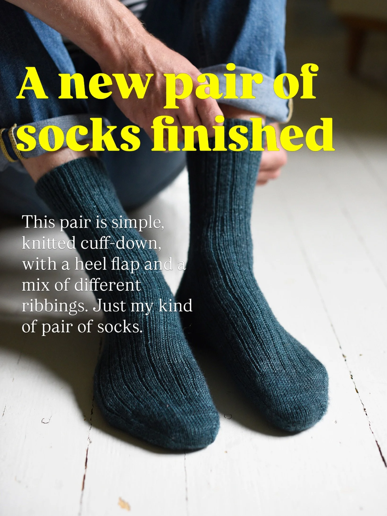 A new finished pair of socks 🧦 

This pair was knitted and designed for my husband, for his birthday. Delivered only a week (plus a few days) late this year 🙌

He seems to go through the sock drawer way too quickly compared to the speed I keep knit