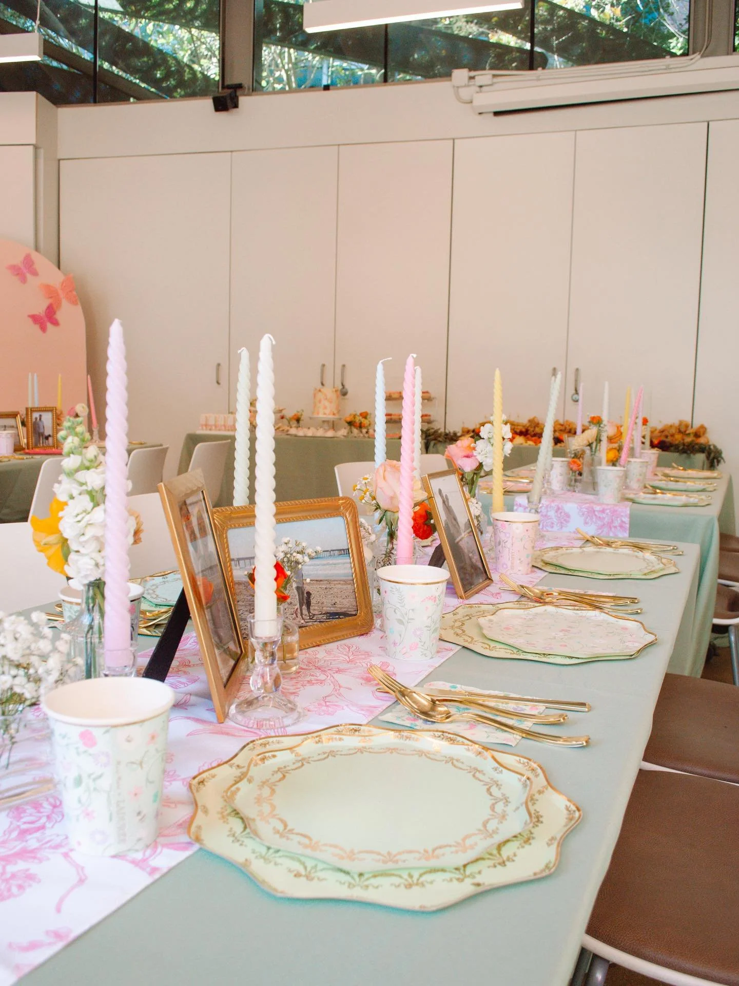 Still so in love with these colorful details! Does anyone else need a garden party soon?? 🌸
Event planners of SoCal, SoCal event planning, Los Angeles event planner, garden party, baby in bloom, baby shower