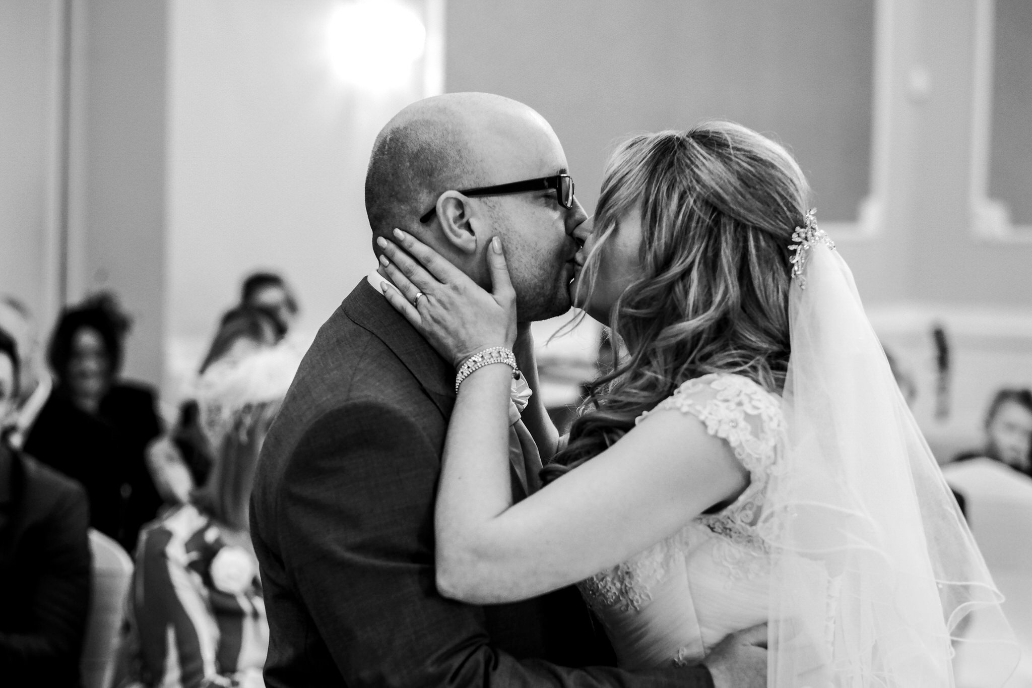 First kiss - Authentic Wedding photography.jpg