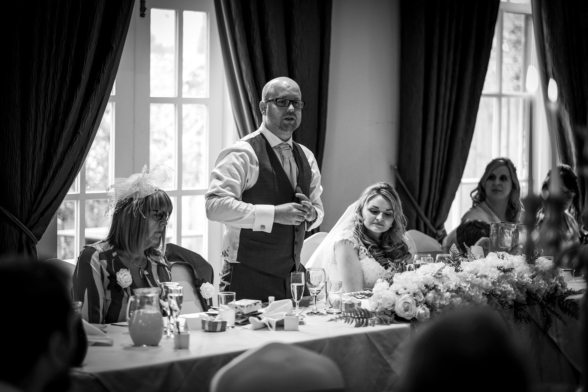 Grooms Speech - Authentic Wedding photography.jpg