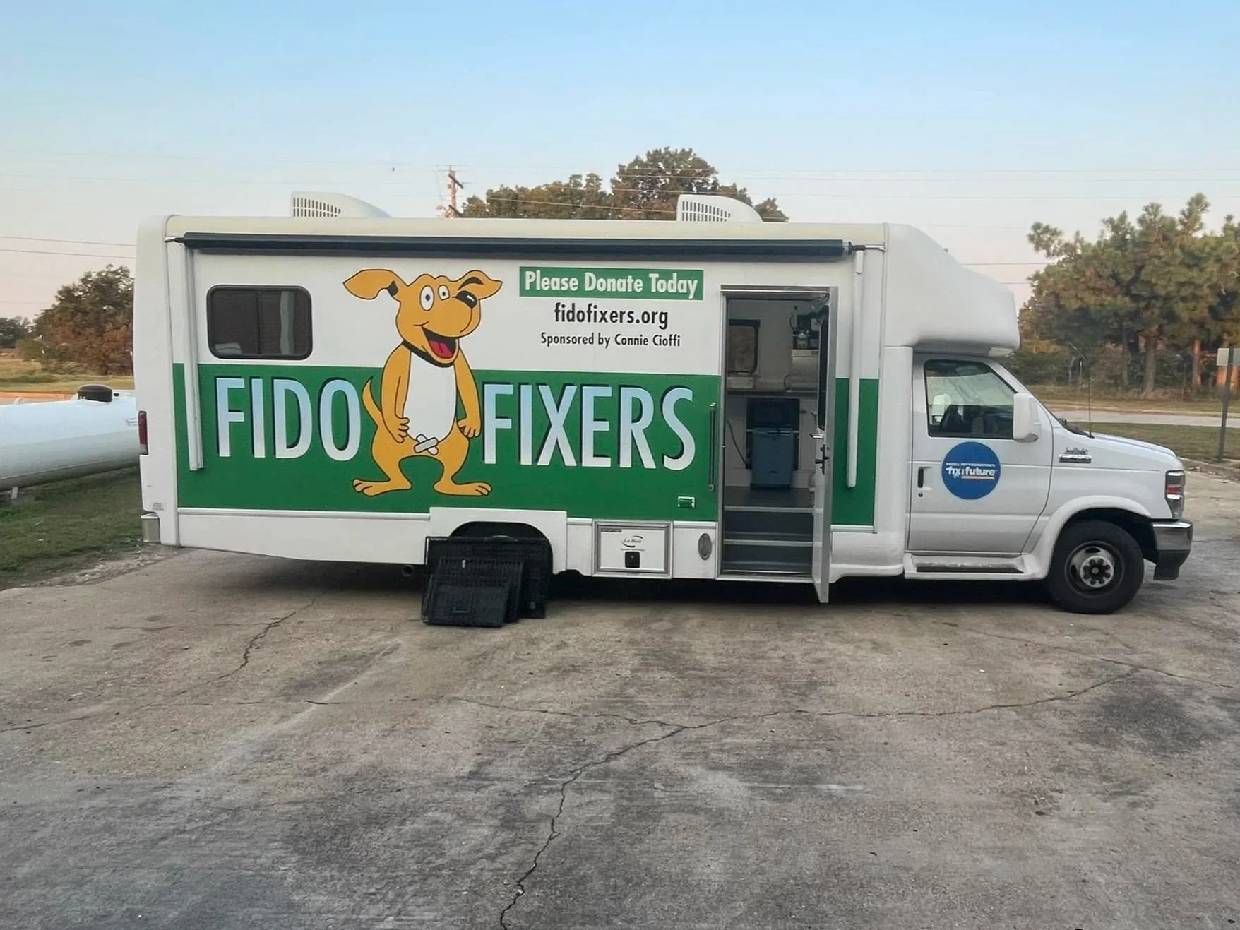 A mobile Fido Fixers spay/neuter van
