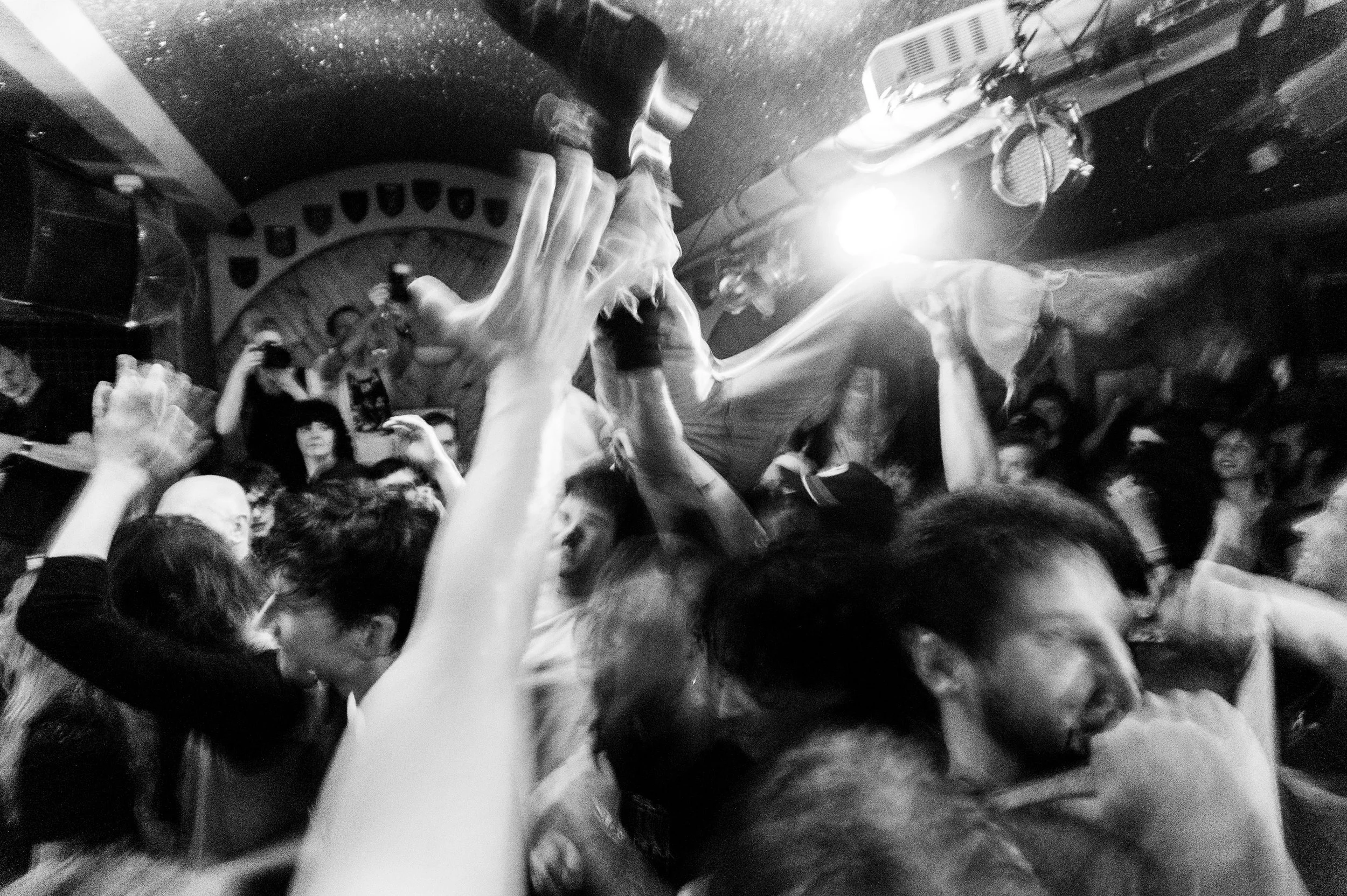 12_Wine-Lips_Moth-Club_13-10-2025.jpg