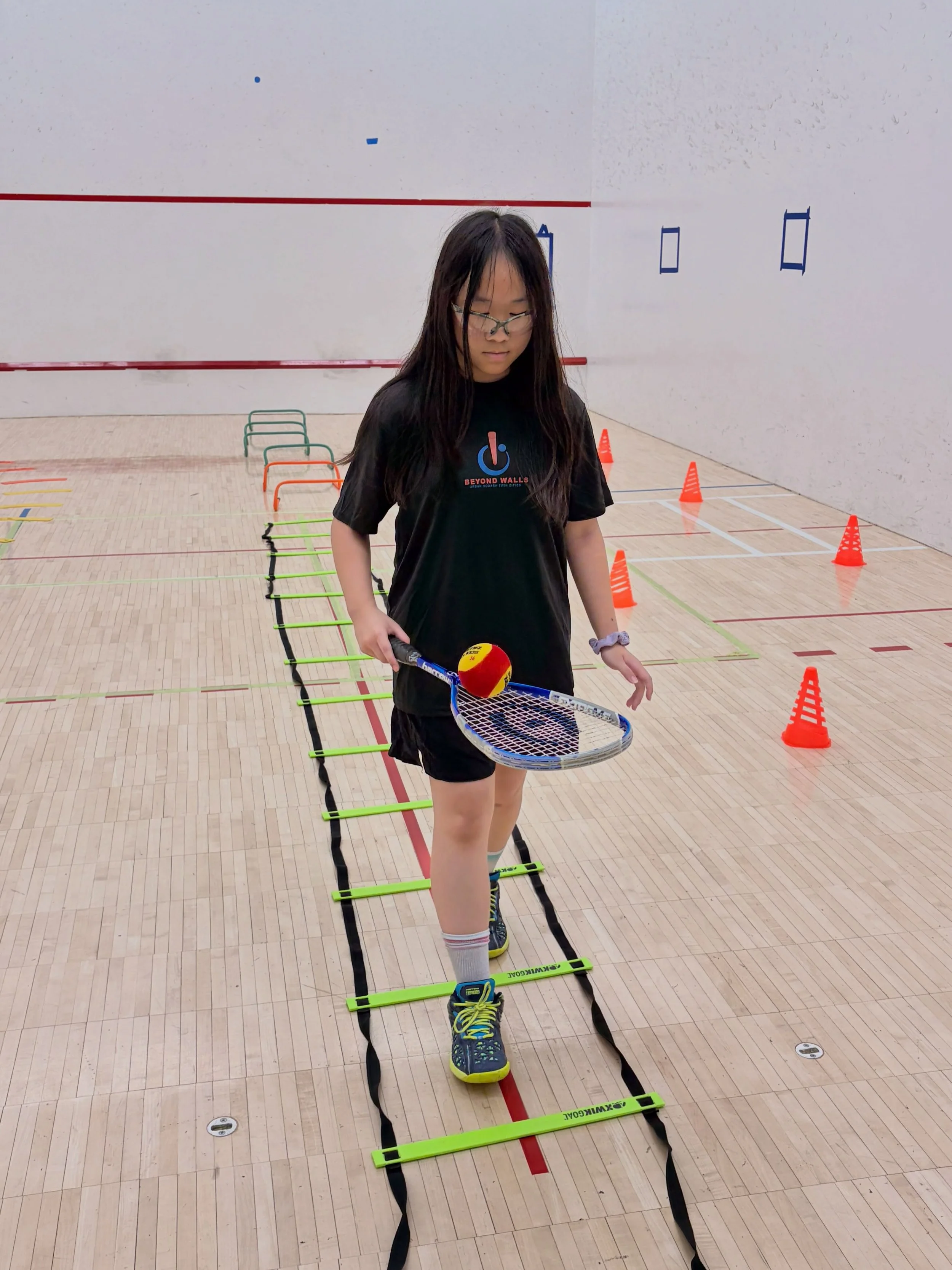 Session 2 of Beyond Walls summer camp begins today! Students who are new to squash are starting with some basic hand-eye coordination drills while returners are practicing hitting straight drives! So exciting to see campers at different stages of the