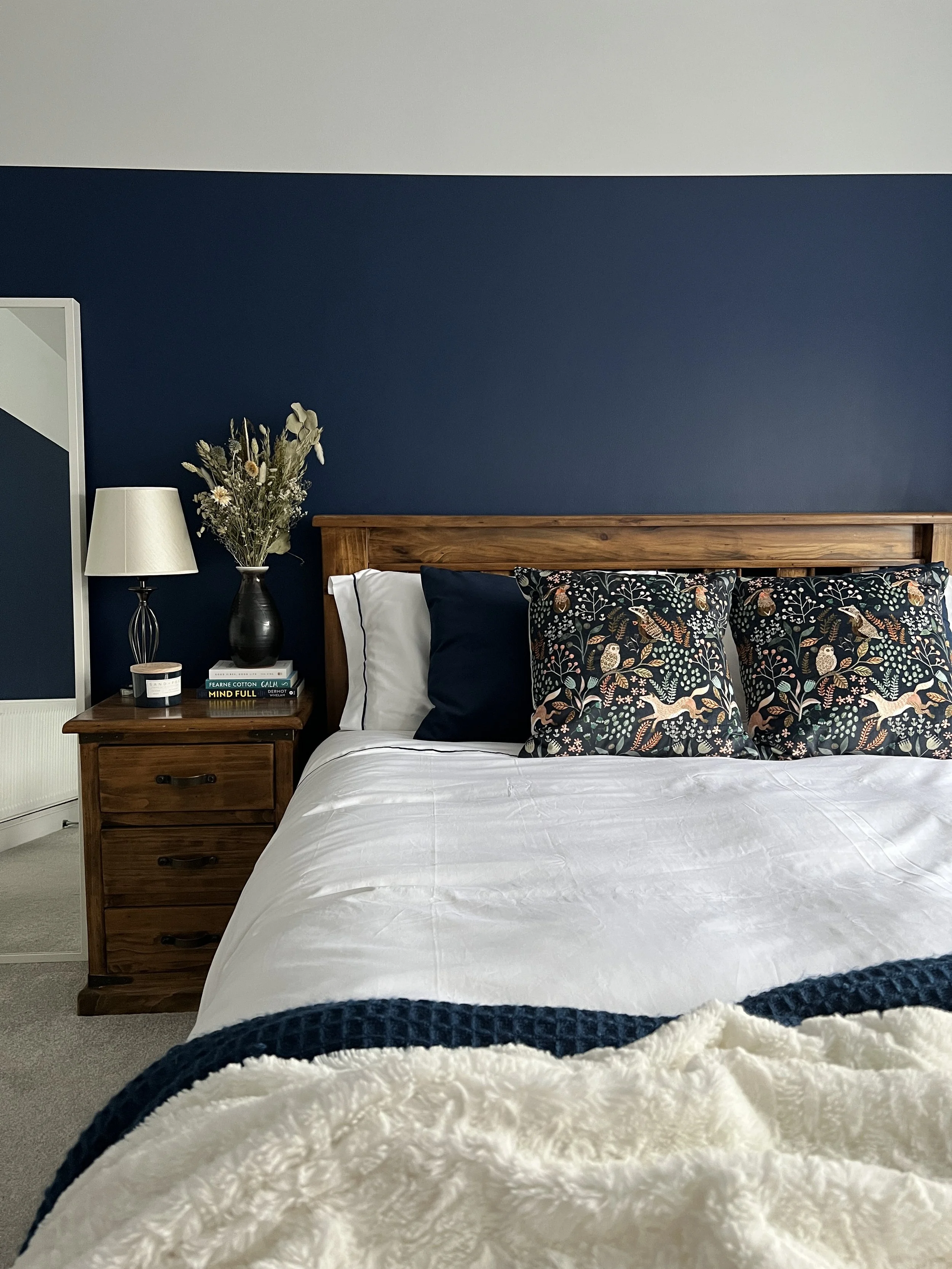 Navy Blue Master Bedroom Design with Grey Carpet 1
