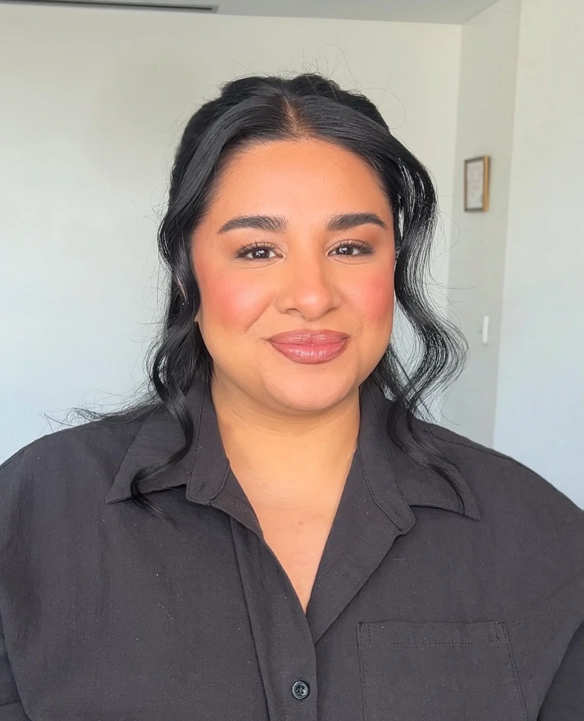 The stunning and hilarious @_brismtz 💐 

Loved this lip combo! 
@makeupbymario &ldquo;Travis&rdquo; lip liner
@chanel.beauty le rouge duo &ldquo;Tender Beige&rdquo;

For @alyssadianamakeup 

Chicago makeup artist
Chicago mua 
Chicago bridal makeup 
