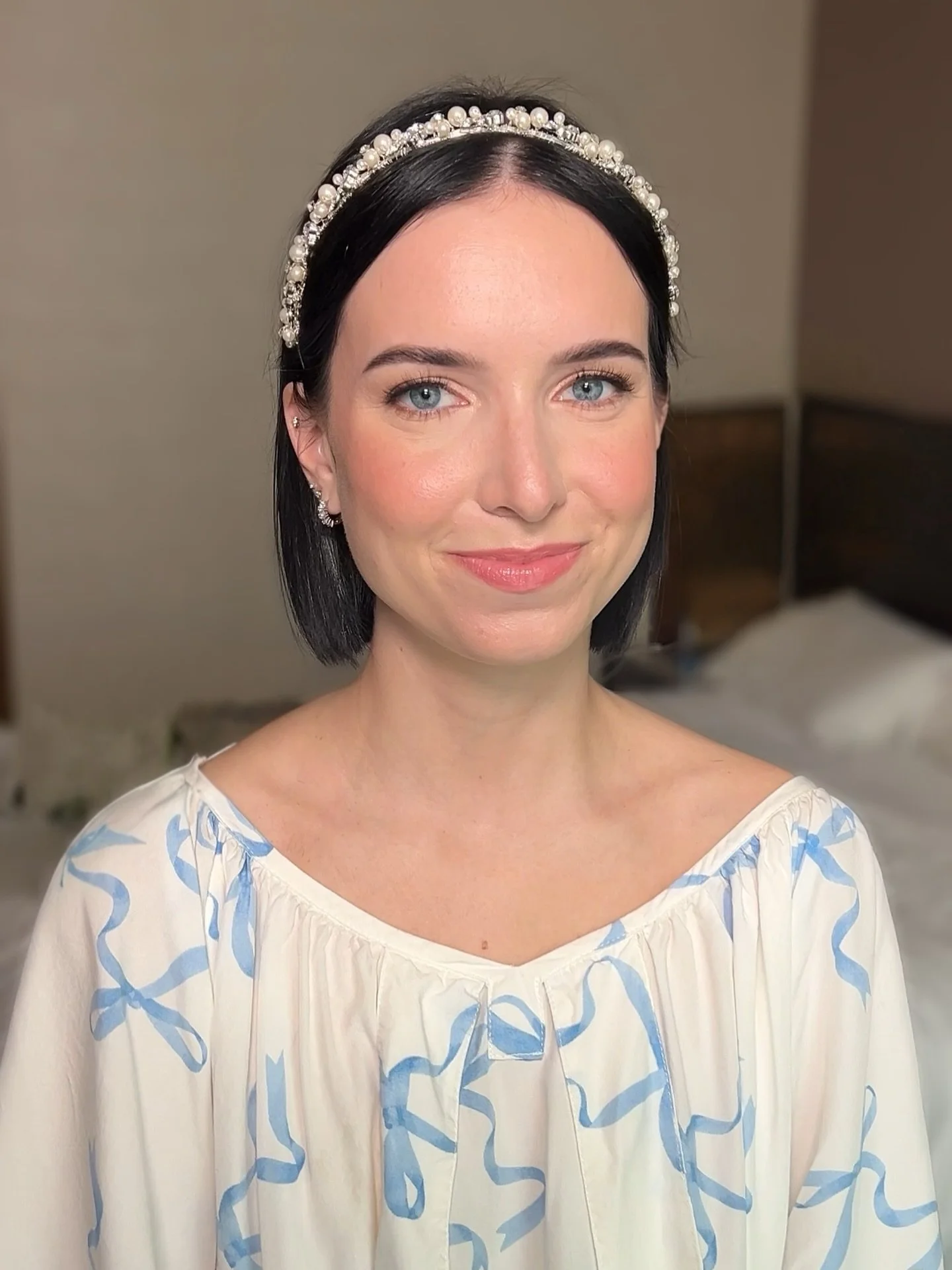 My Snow White bride @isabeltavaras ❄️

Chicago makeup artist 
Chicago bridal makeup
Chicago bride