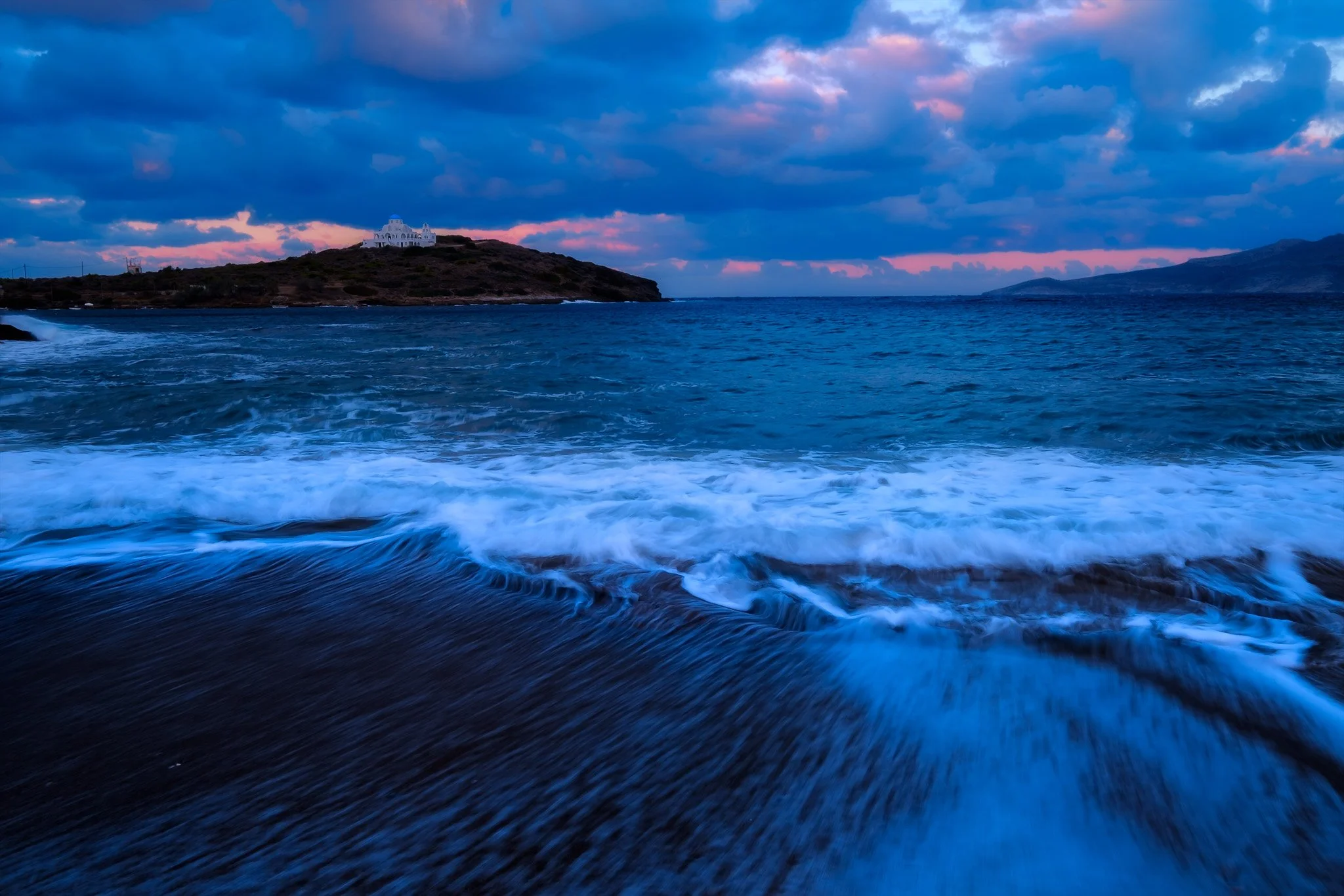 Mikrolimano Thorikou Blue Hour.jpg