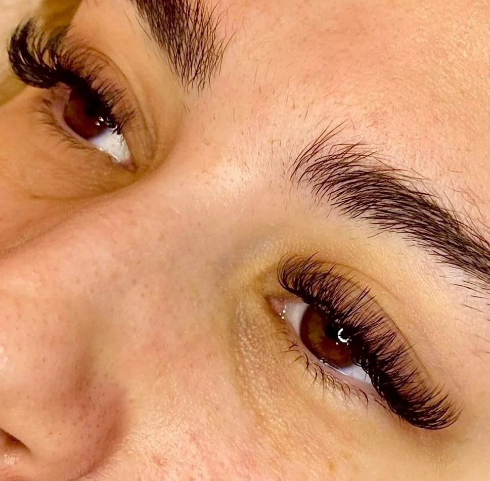 LASHES EXTENSIONS at XO Beauty Academy