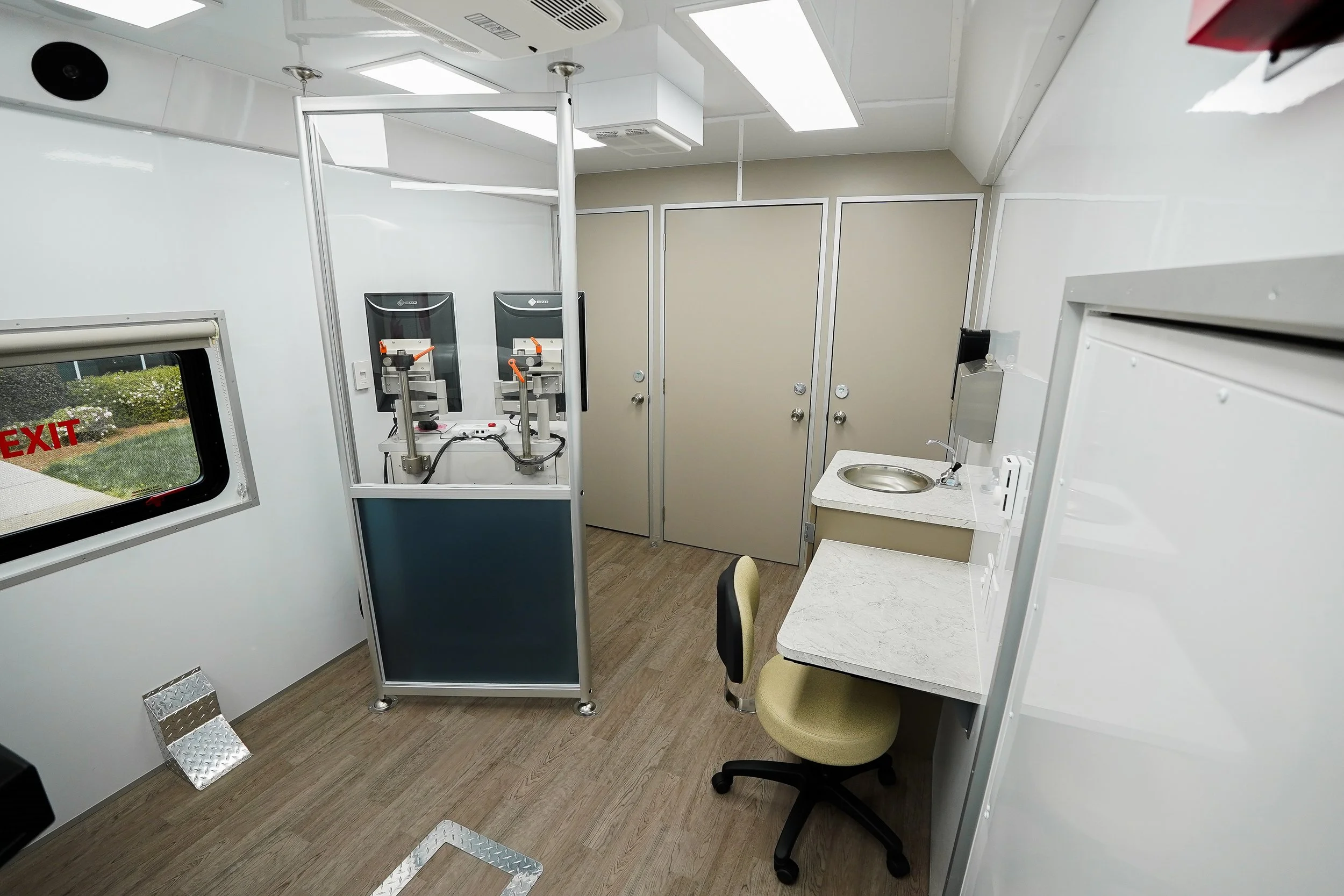 Mobile Mammography Unit | Mammography Van | Mobile Mammography Van ...