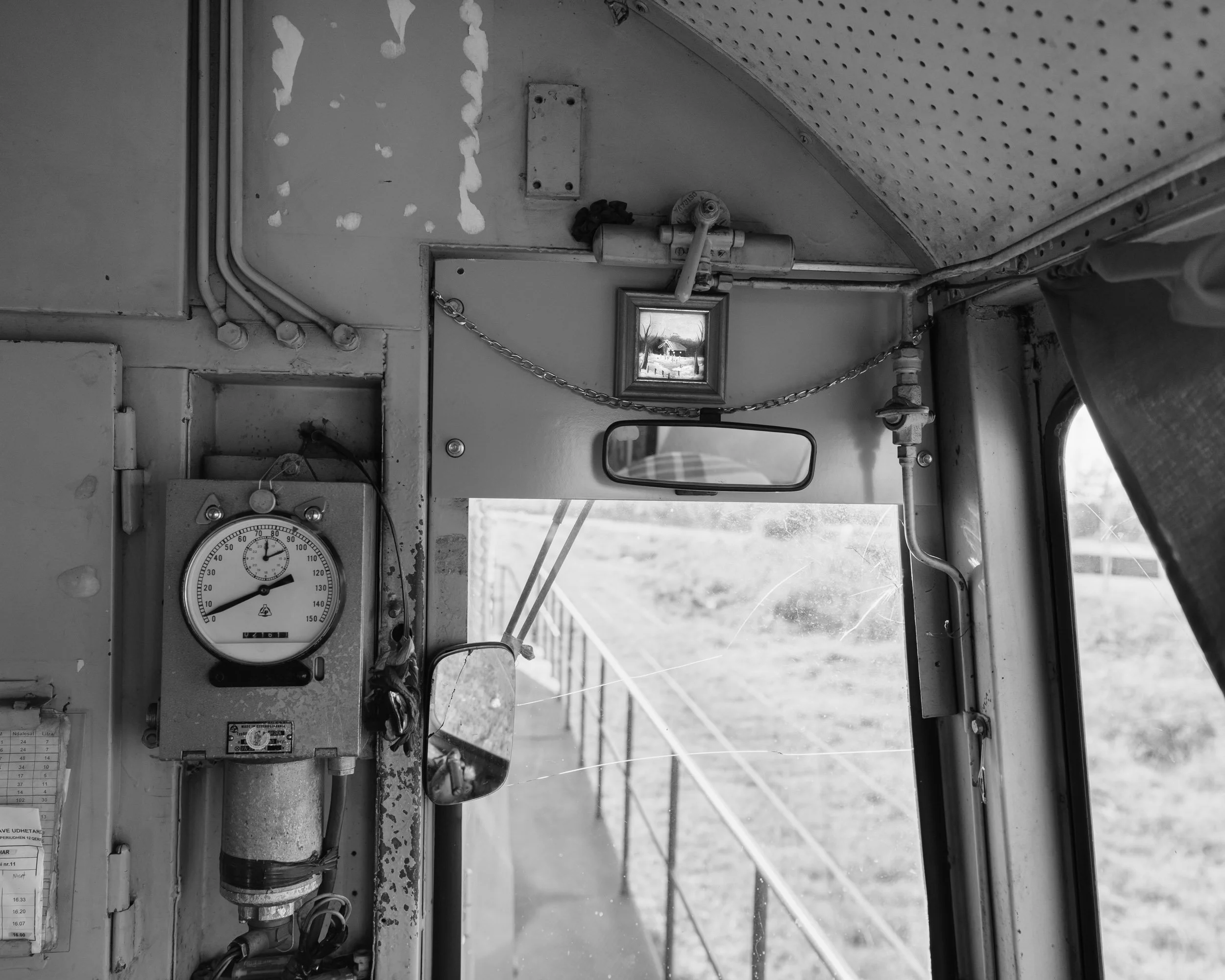 2022-06-12-Durres-Waiting for a train-99.jpg