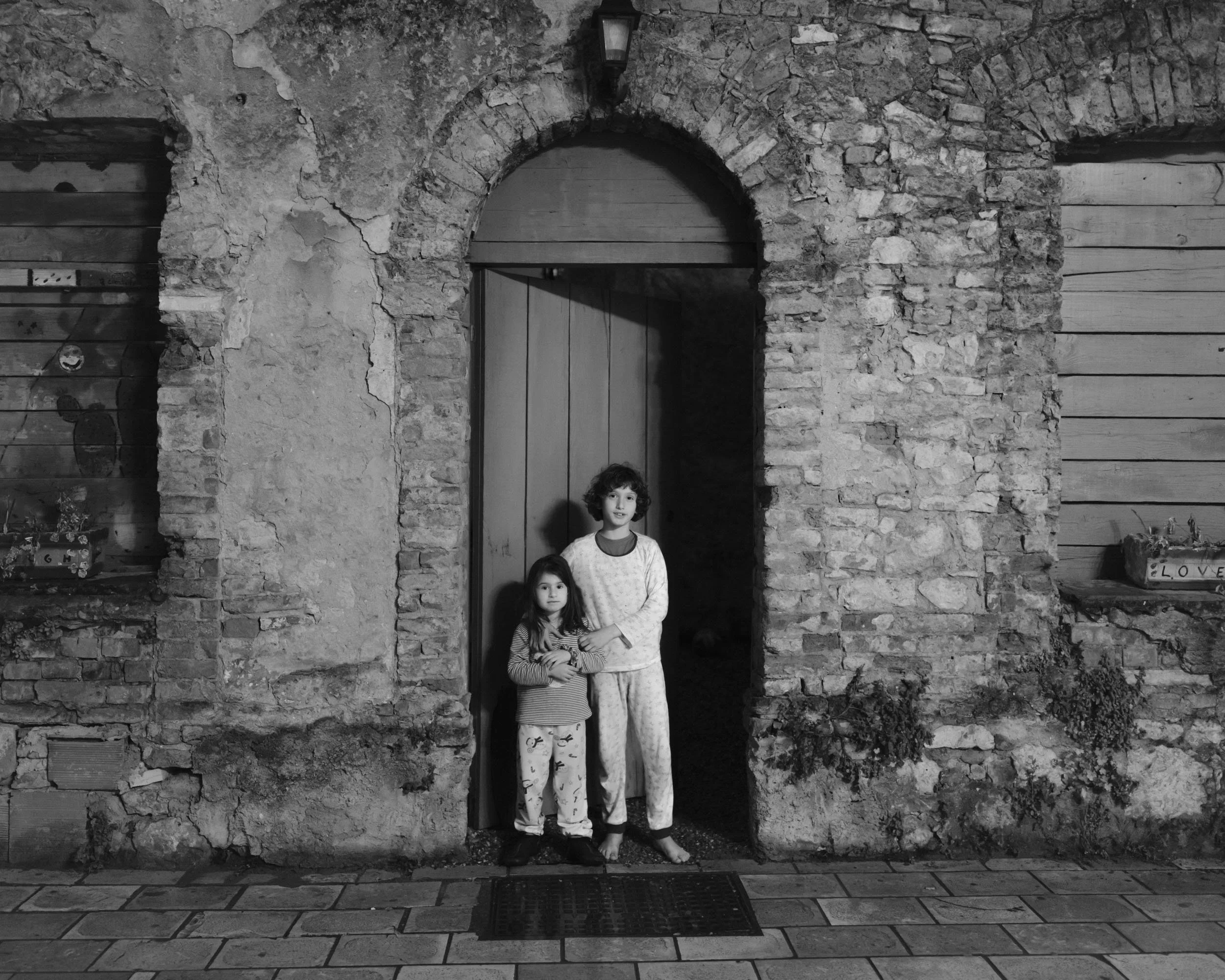 2023-04-24-Shkoder-Qyteti-Portret-Eni dhe Natali-3.jpg