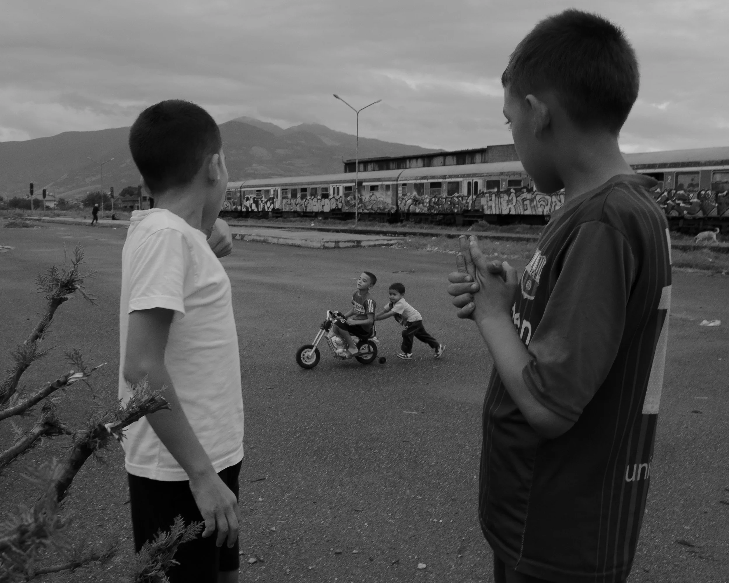 2023-09-24-Waiting for a train-12.jpg