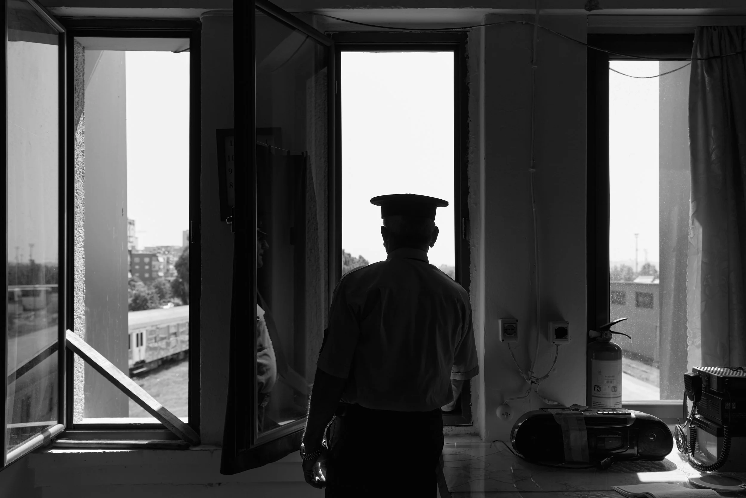 2022-06-24-Durres-Waiting for a train-91.jpg