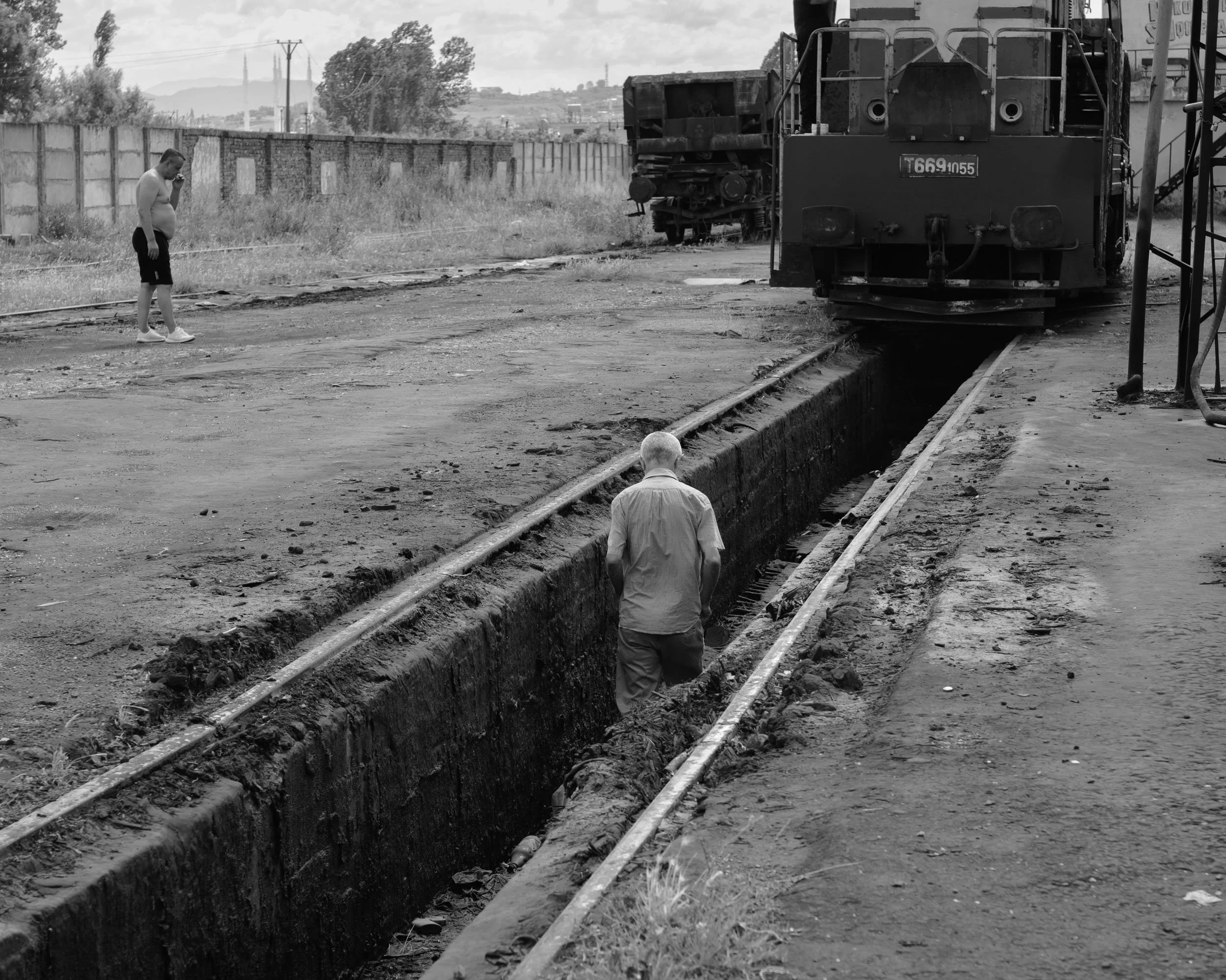 2022-06-12-Durres-Shkozet 2-Waiting for a train-39.jpg
