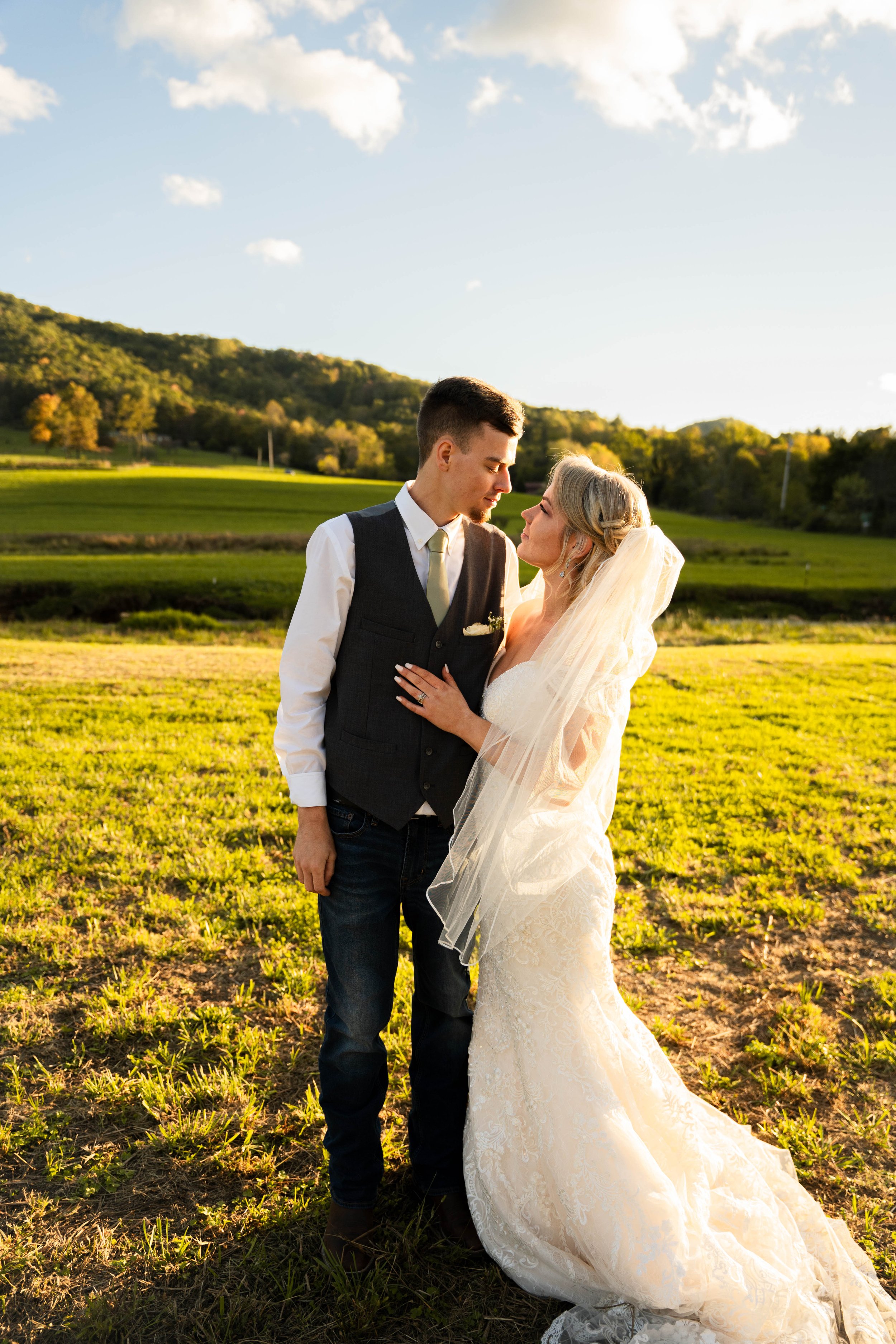 candler-wedding-bride-groom-kiss.jpg