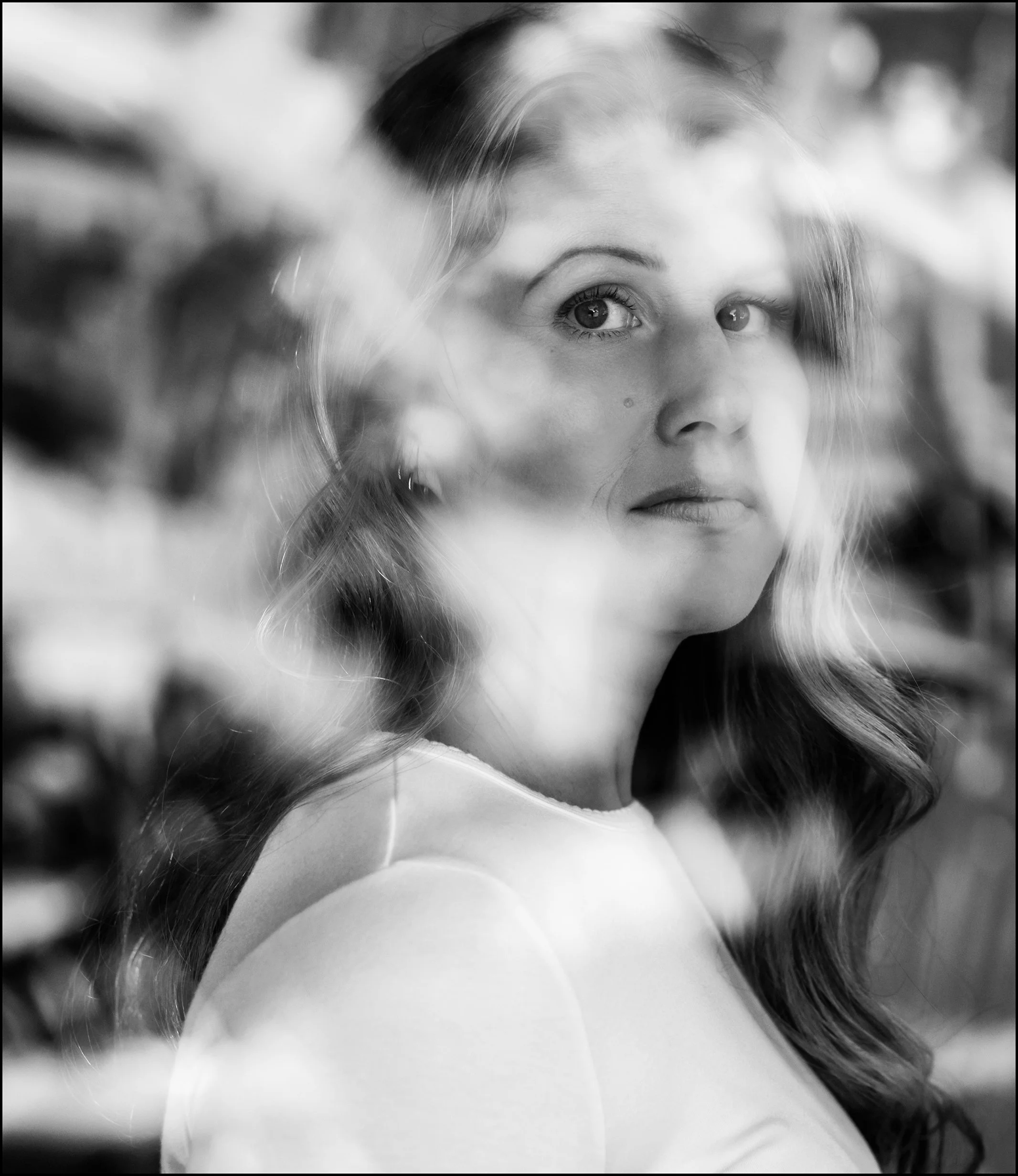 Portraits of artist Jennifer Lail - Jacksonville, Florida. Photographed by Toni Smailagić