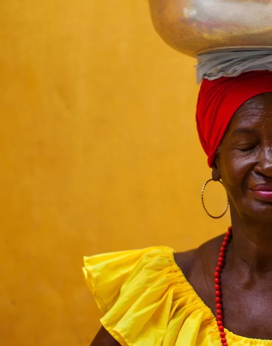 Palenquera of Cartagena Colombia, photographed by Travel Lifestyle Photographer Toni Smailagic, captured on Fuji x100v camera