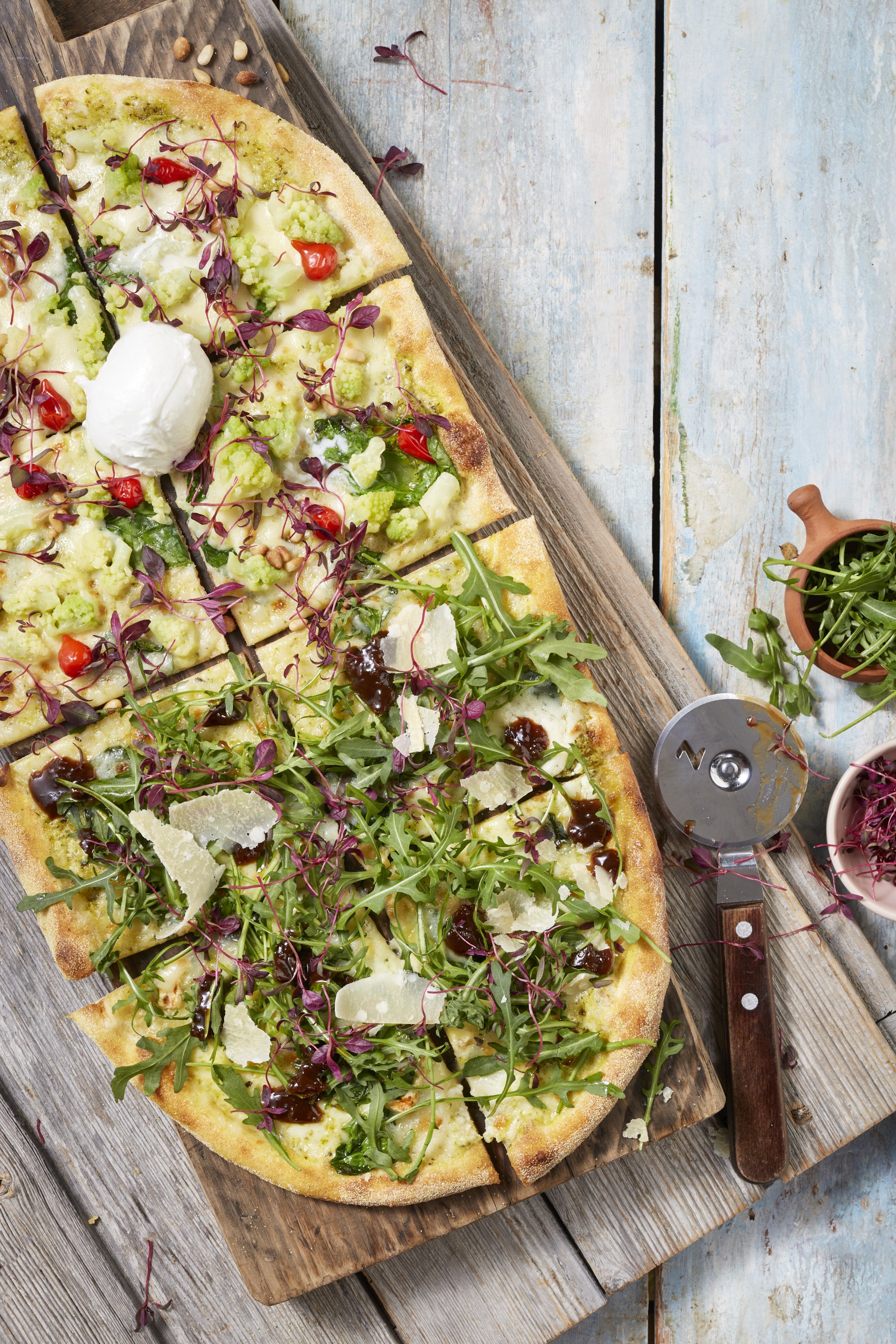 P10639 - Zizzi-1529 A board Green goddess.jpg