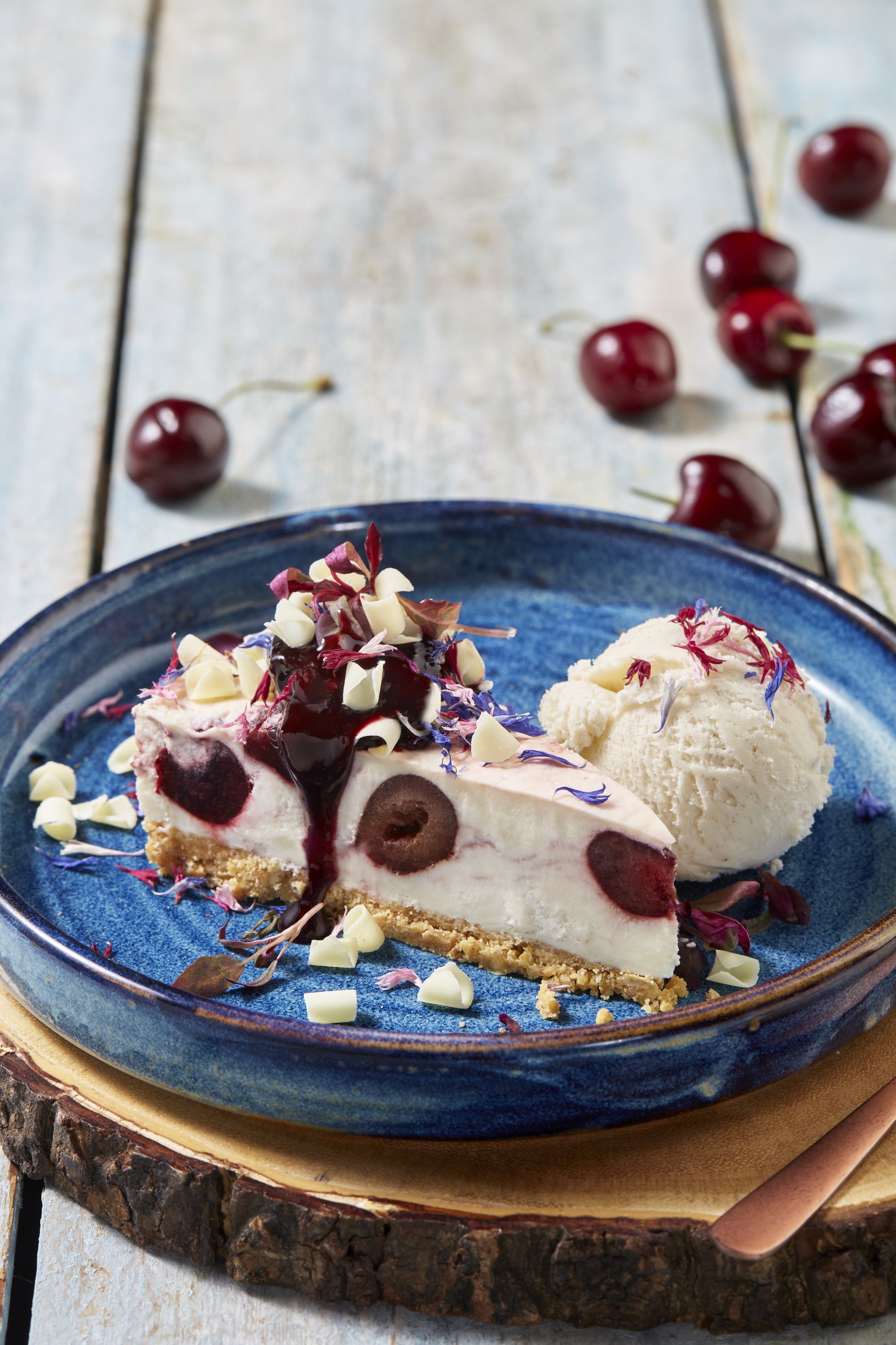 Zizzi-139 WEB Cherry Amaretto Cheesecake.jpg