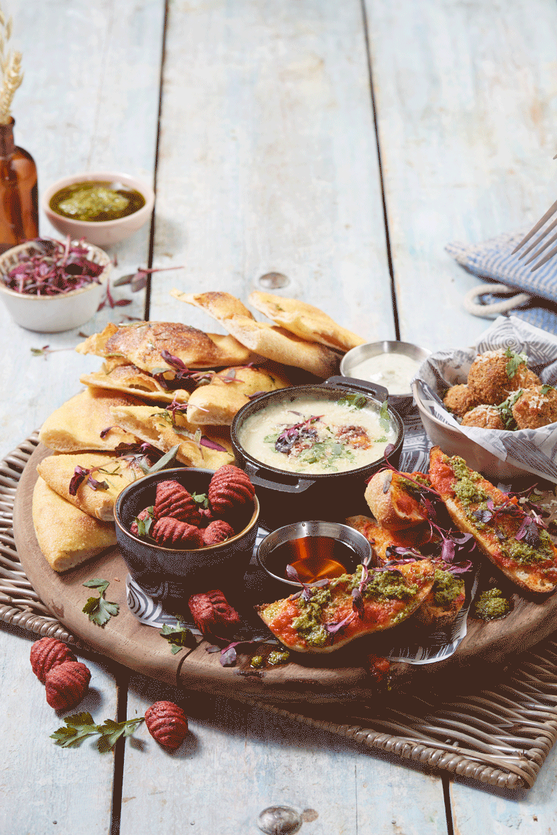 Sharing-Platter-GIF.gif