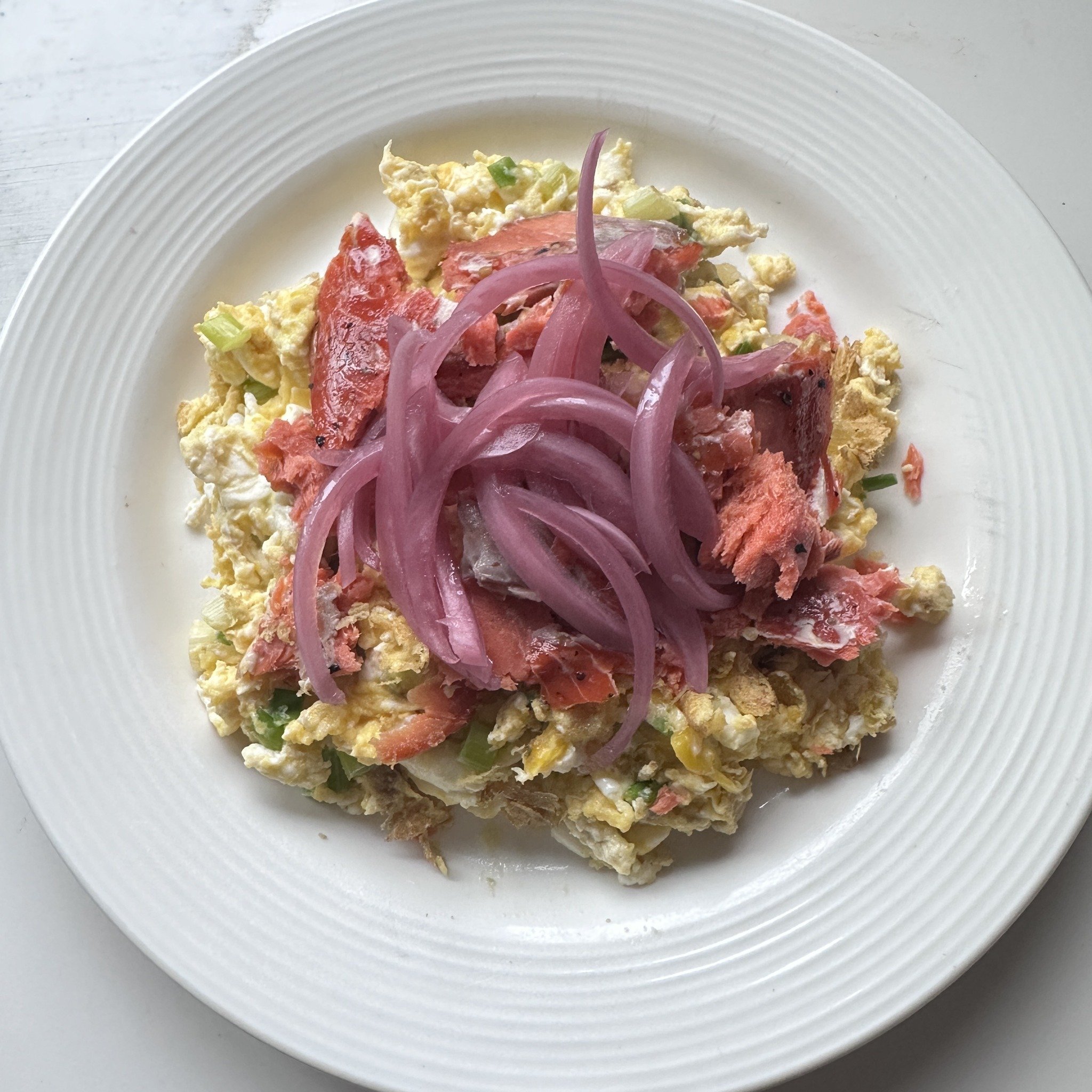 Tasty Tuesday

A simple and protein packed breakfast = 38g
2 Eggs are not enough protein for brekkie (a mere 12 g). This will not set you up for success in your 100g+ daily protein journey or keep your blood sugar stable. Work on adding more protein 