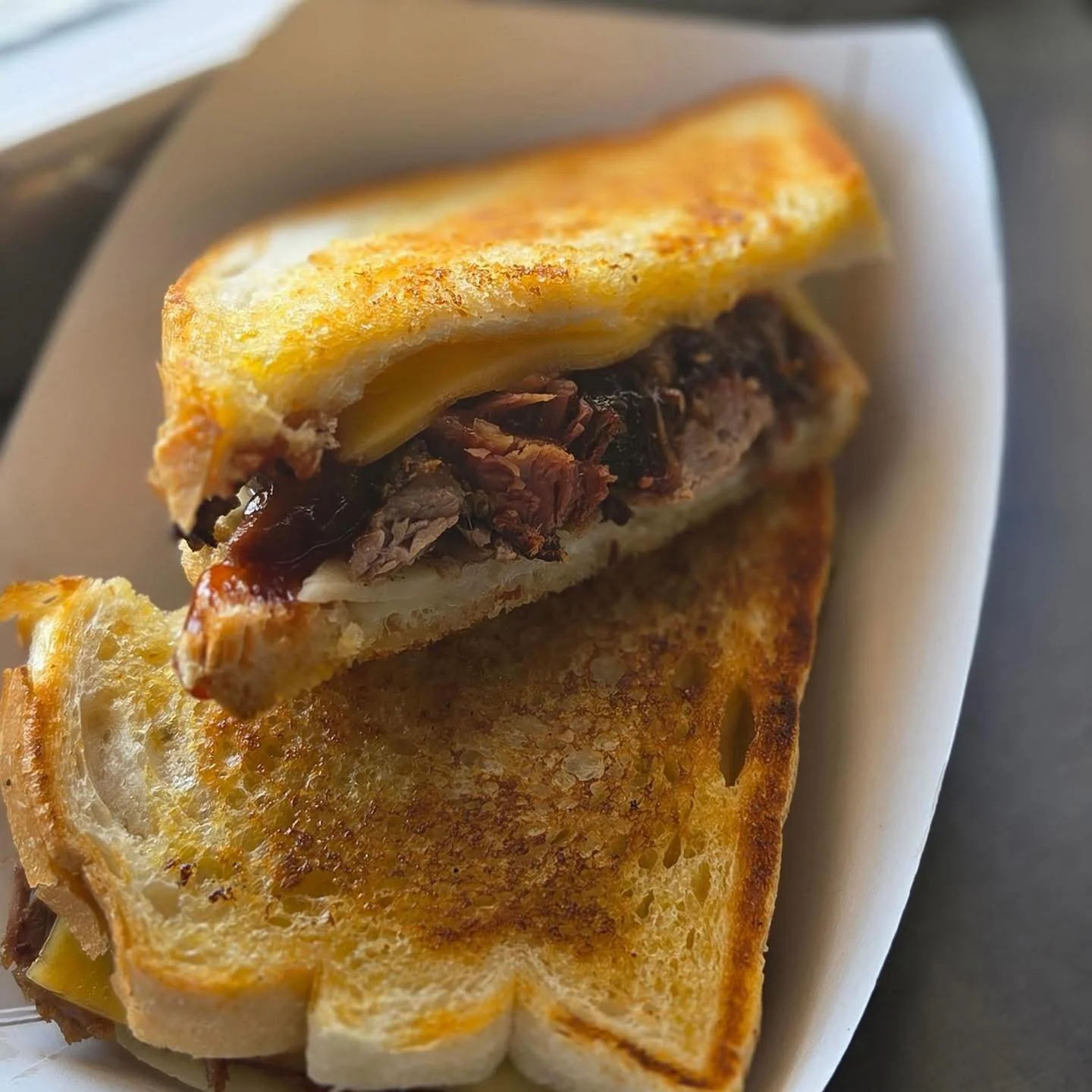 Wondering what to grab for dinner?

Well, Smokin&rsquo; Roux is here at the Myriad Taproom serving up rustic Cajun eats from 5-8pm! 

((Swipe for their menu))

See you soon 🤘