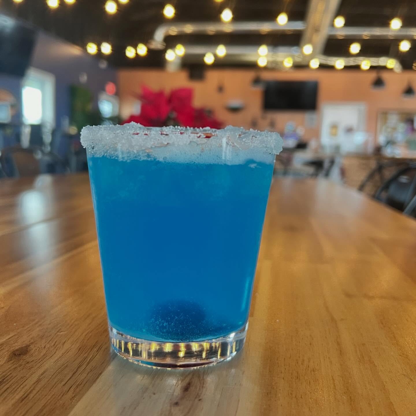 Last day for the January Cocktail of the Month!

The Vodka Frostbite Fizz 
Vodka
Blue curacao 
White cranberry juice
Lime

Also tonight: Nathan&rsquo;s Famous is setting up outside to serve from 5-8! 🤘

Let&rsquo;s make today a great day. 

www.myri