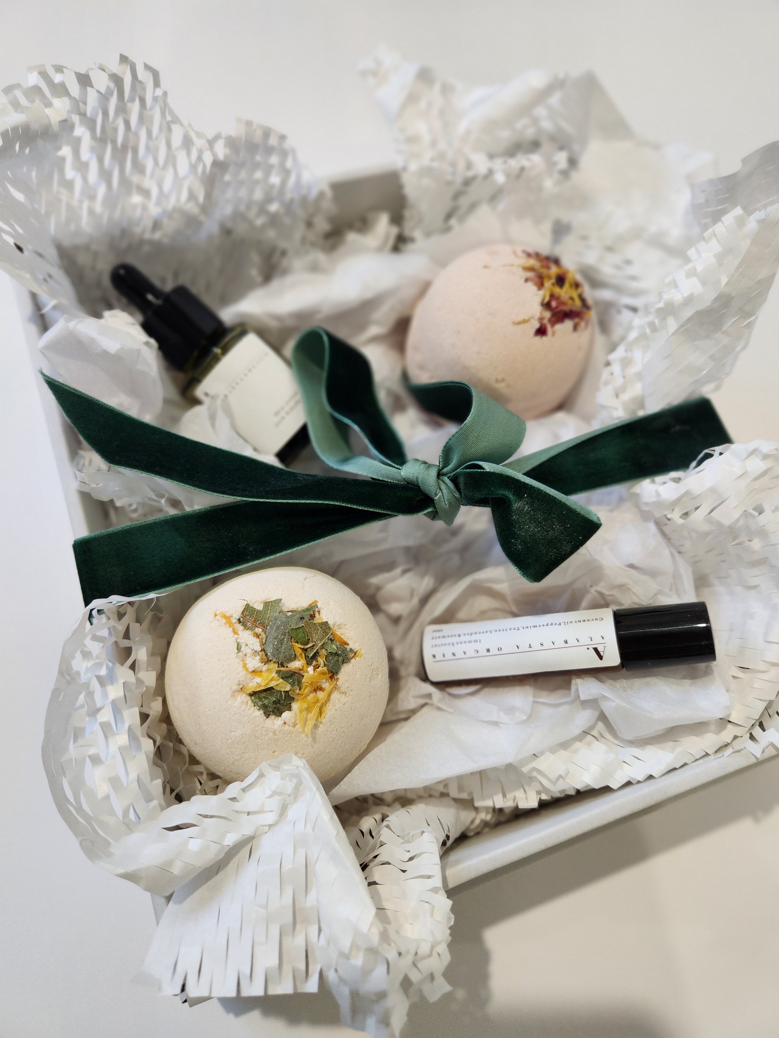 Alabasta Nourishing Body Oil — Thistle & Fern Albury Wodonga Florist