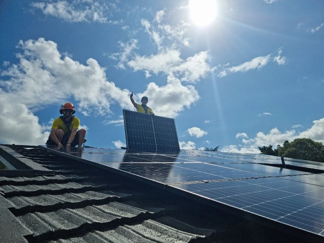Great way to finish off last week with a beautiful day and a successful start to another solar installation️ 🌞