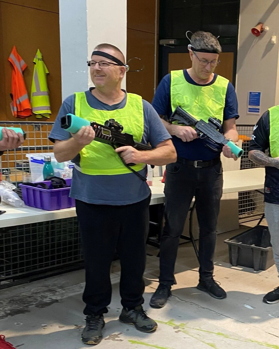 Happy Friday! 😁

A few weeks ago the McNae team had a few games of laser tag at Te Manawa Museum of Art, Science &amp; Heritage ! Great fun! 

Pew, pew PEW! 😎