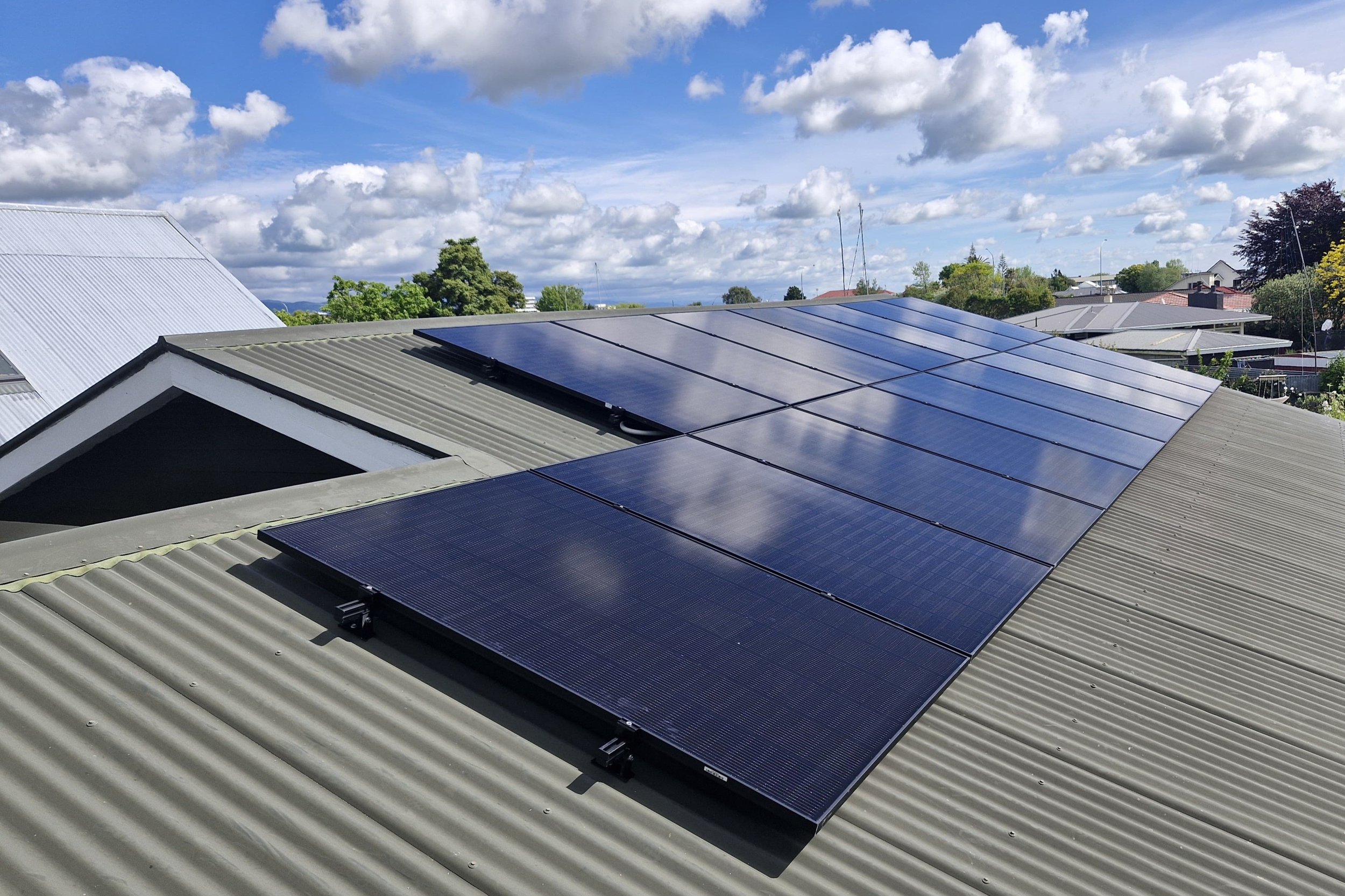 Field Solar.jpg