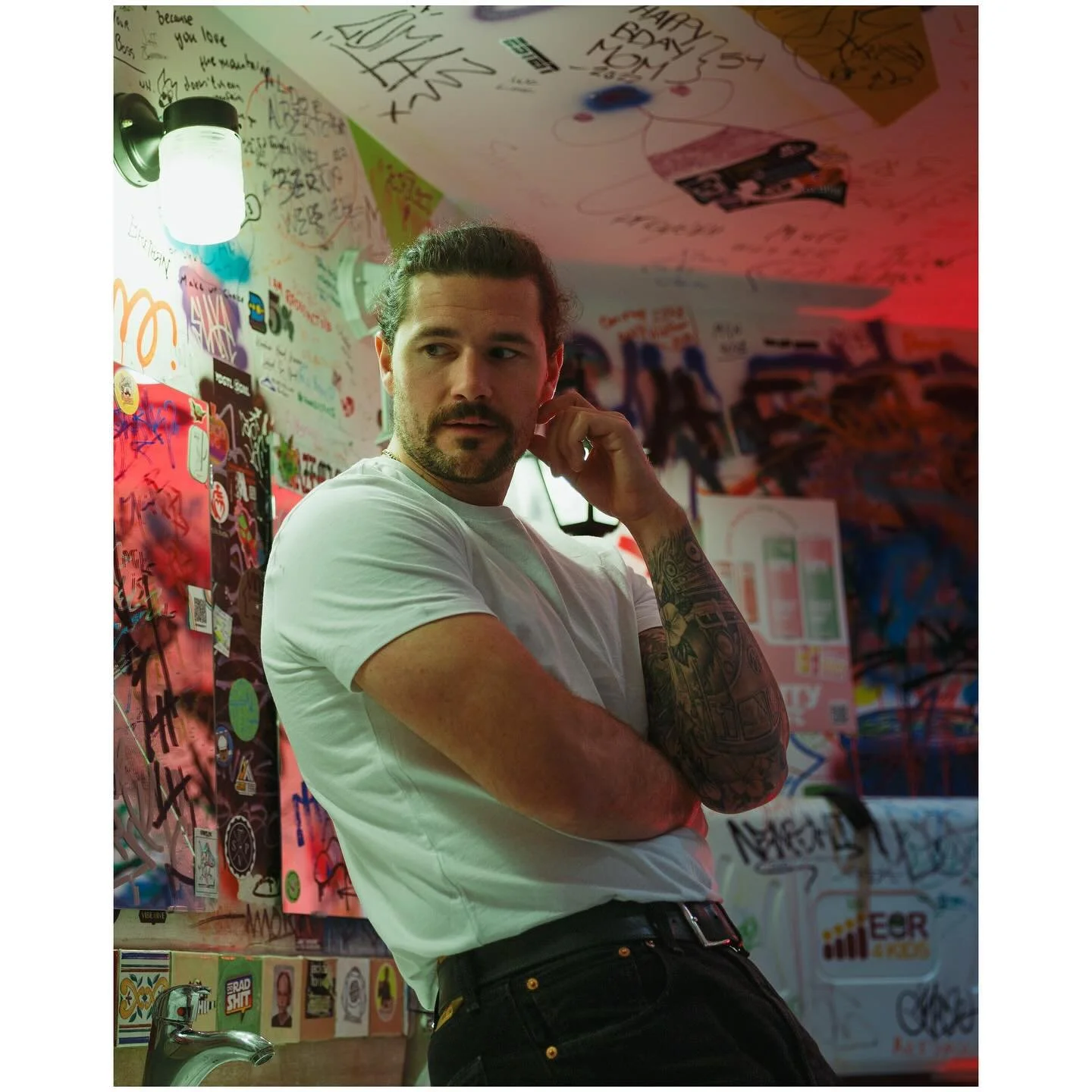 Tyson
&nbsp; ⠀⠀⠀⠀⠀⠀⠀⠀⠀⠀⠀⠀

&nbsp; ⠀⠀⠀⠀⠀⠀⠀⠀⠀⠀⠀⠀
#yycphotographer #yycphotography #yycportraits #yycmodel #yyclife #yycliving #yyc #calgaryphotographer #calgaryphotography #calgarylife #somelightmag #taintedmag #apricotmagazine #cinegrams #cinematicloo