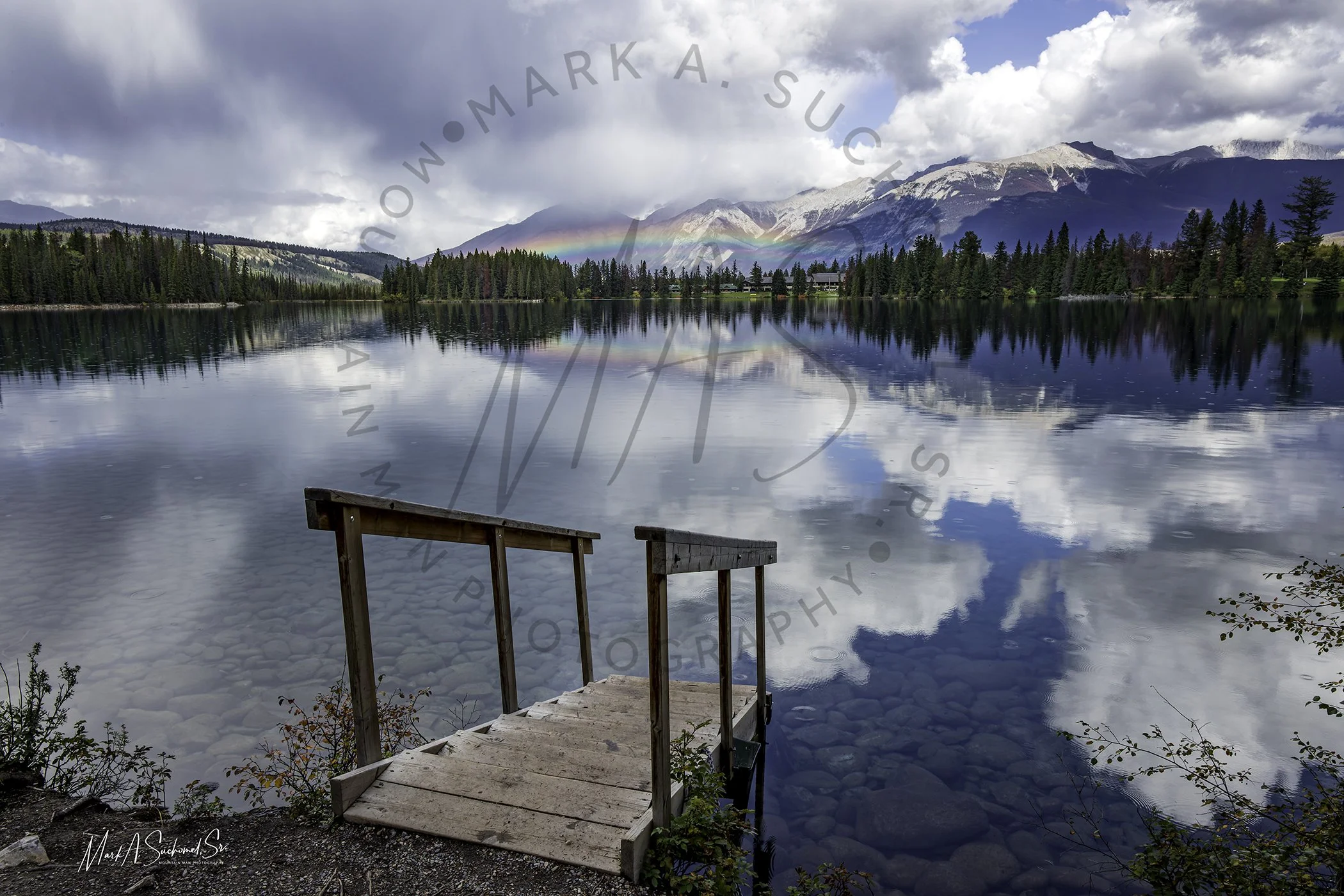 Lake Beauvert Jasper Fairmont Park Lodge Jasper Alberta, Canada