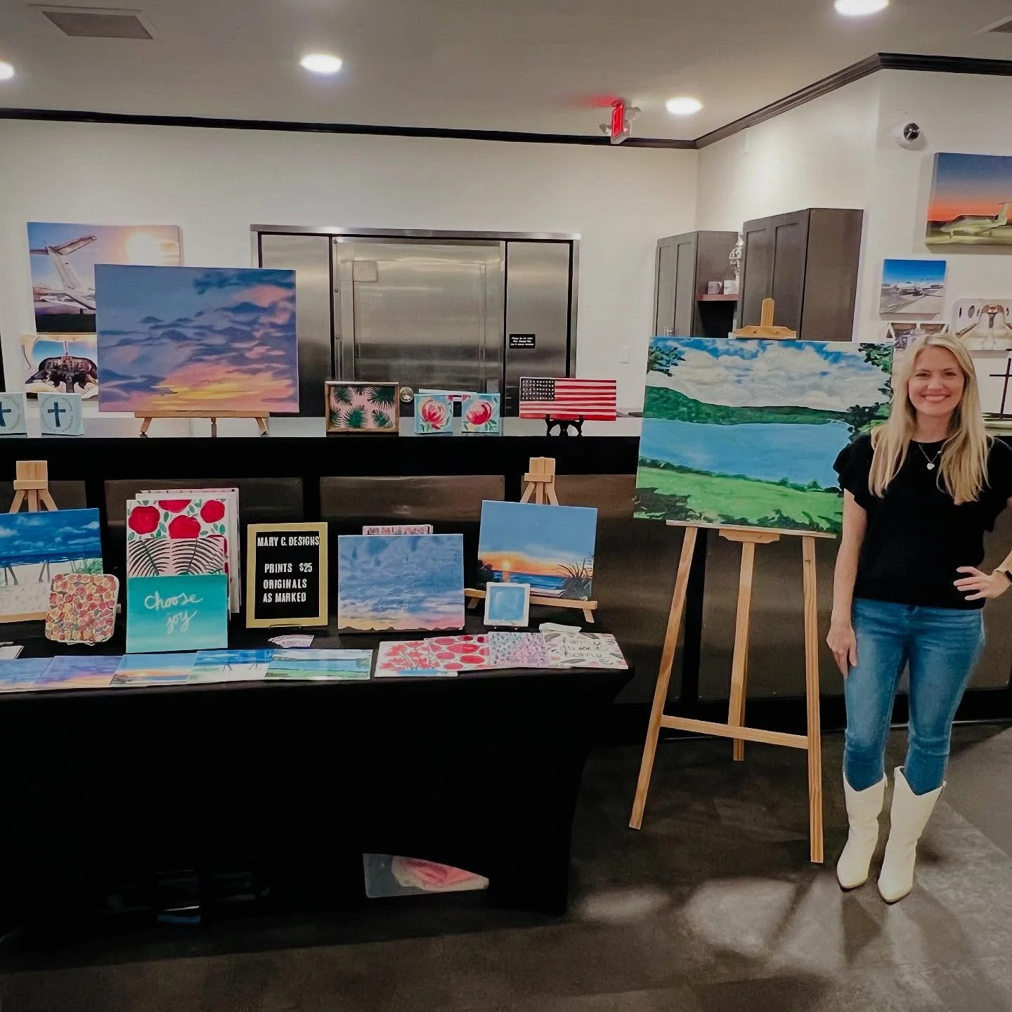 I&rsquo;m grateful for the opportunity to share my art with the Franklin community @jetacquisitions last night! The @artcrawlfranklin crowd is so fun and I enjoyed talking about art with you all and getting inspiration from fellow artists! 

I will b