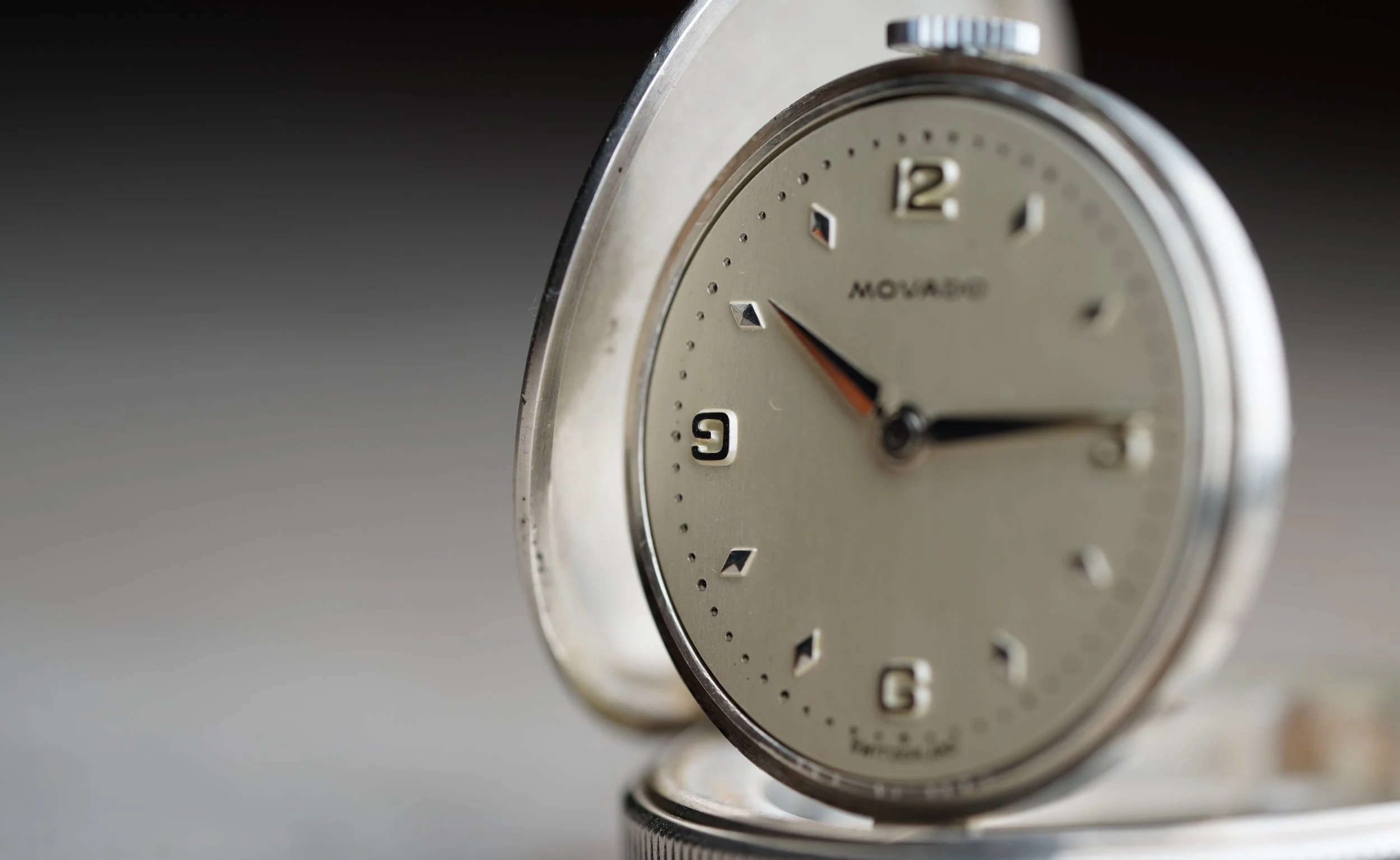 Stern Frères Movado dial