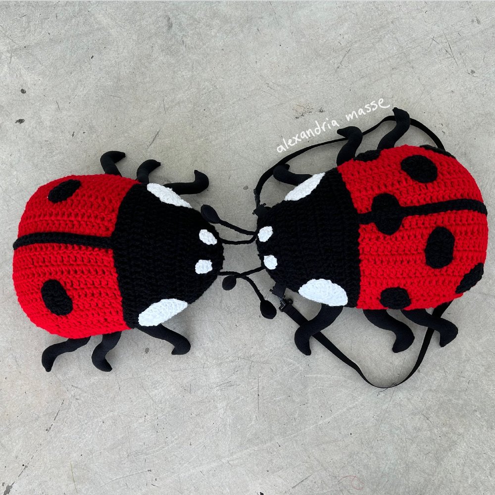 Ladybird backpack pillow CROCHET PATTERN PDF — Alexandria Masse