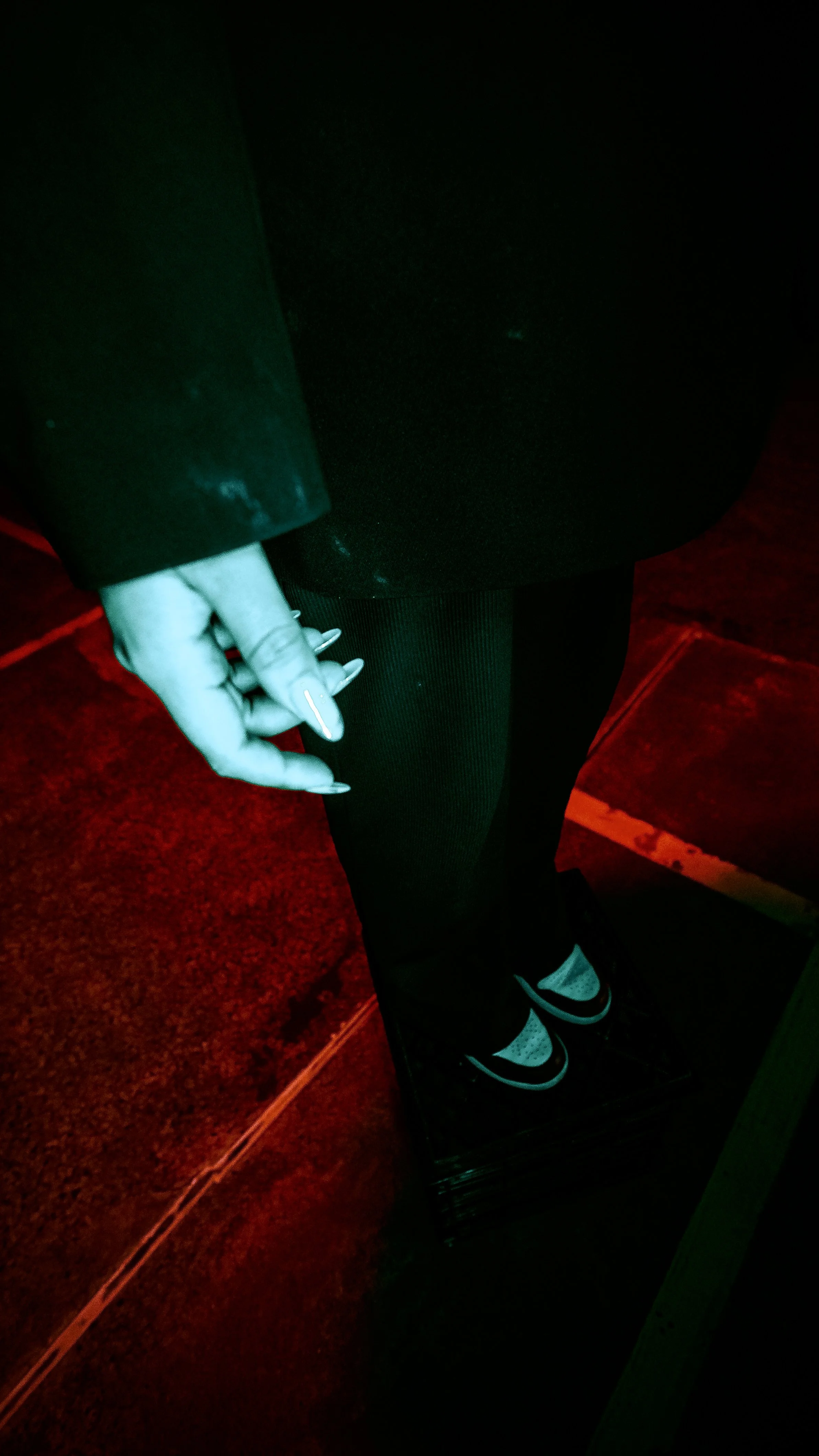 Sequence 01.00_09_44_16.Still098.jpg