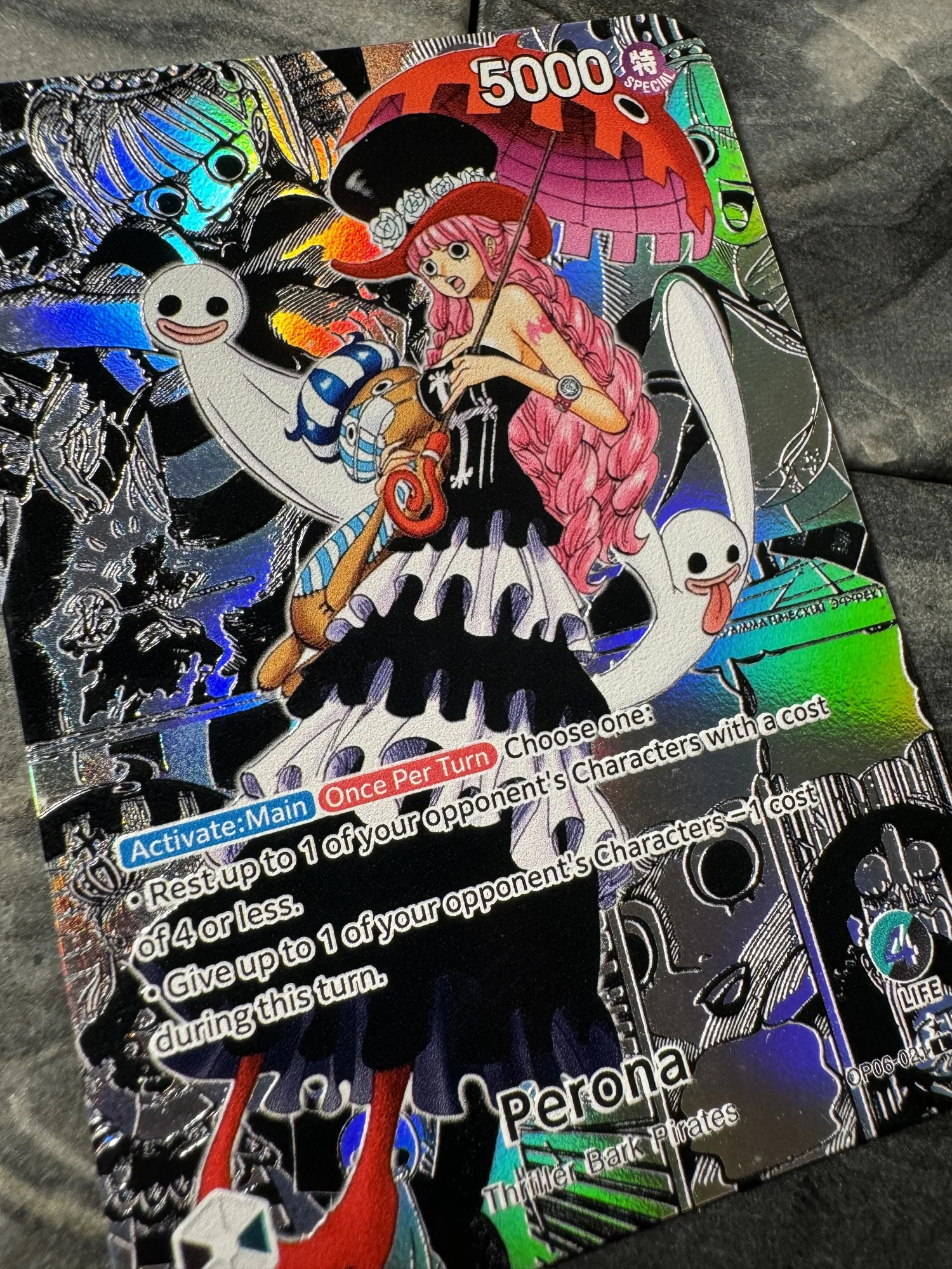 One Piece Green Black Perona Leader Card Full art Borderless