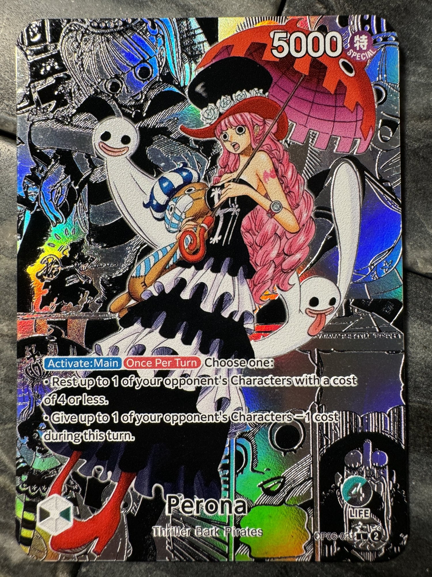 One Piece Green Black Perona Leader Card Full art Borderless